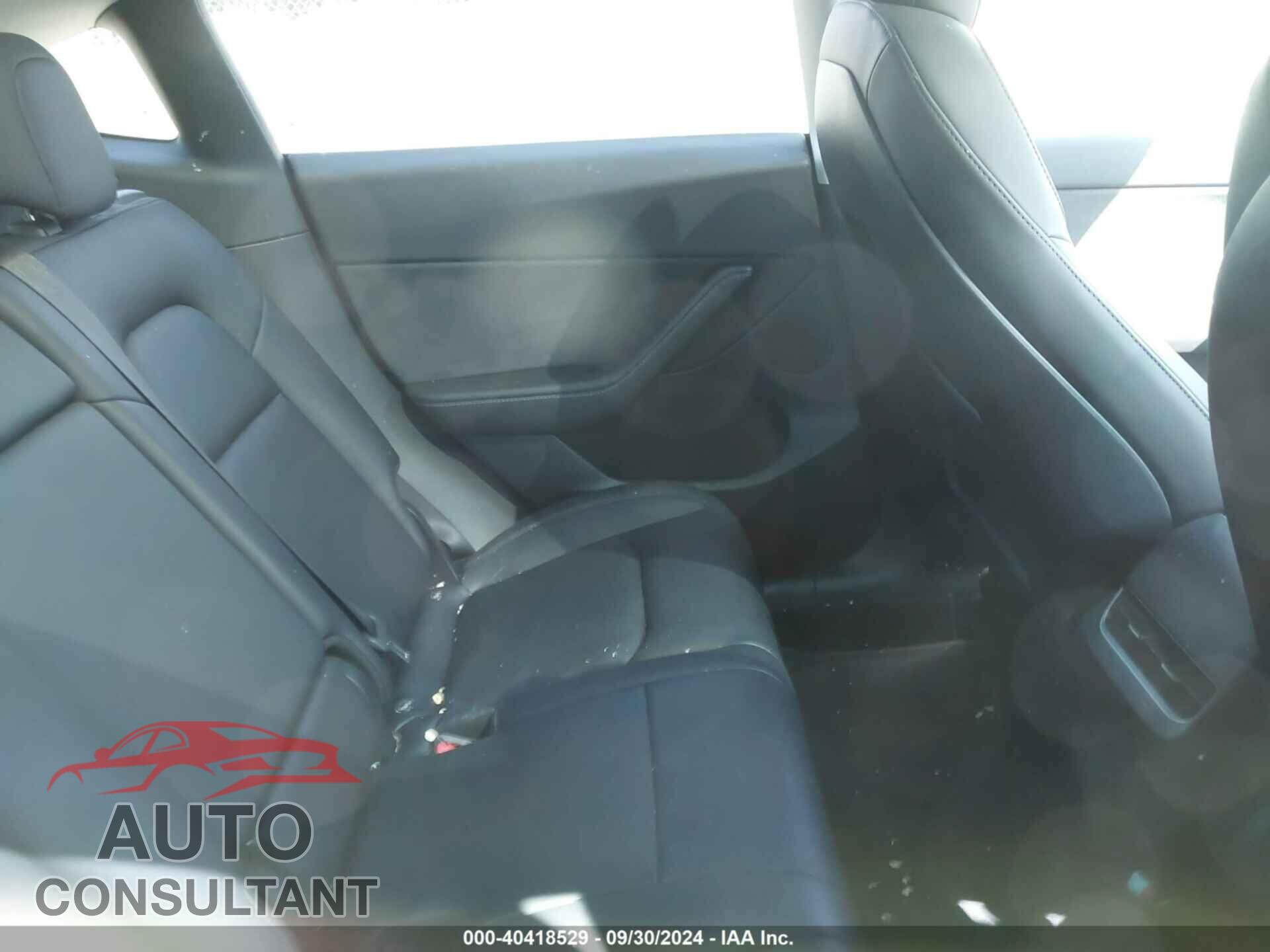 TESLA MODEL Y 2021 - 5YJYGDED9MF111297