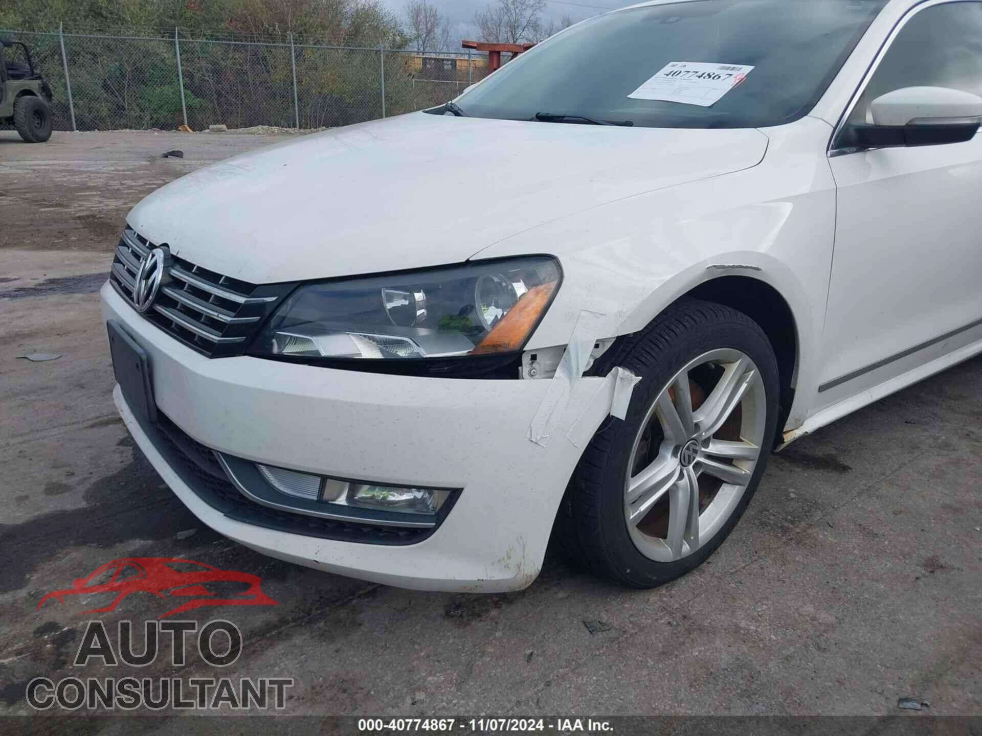 VOLKSWAGEN PASSAT 2014 - 1VWCN7A30EC005329