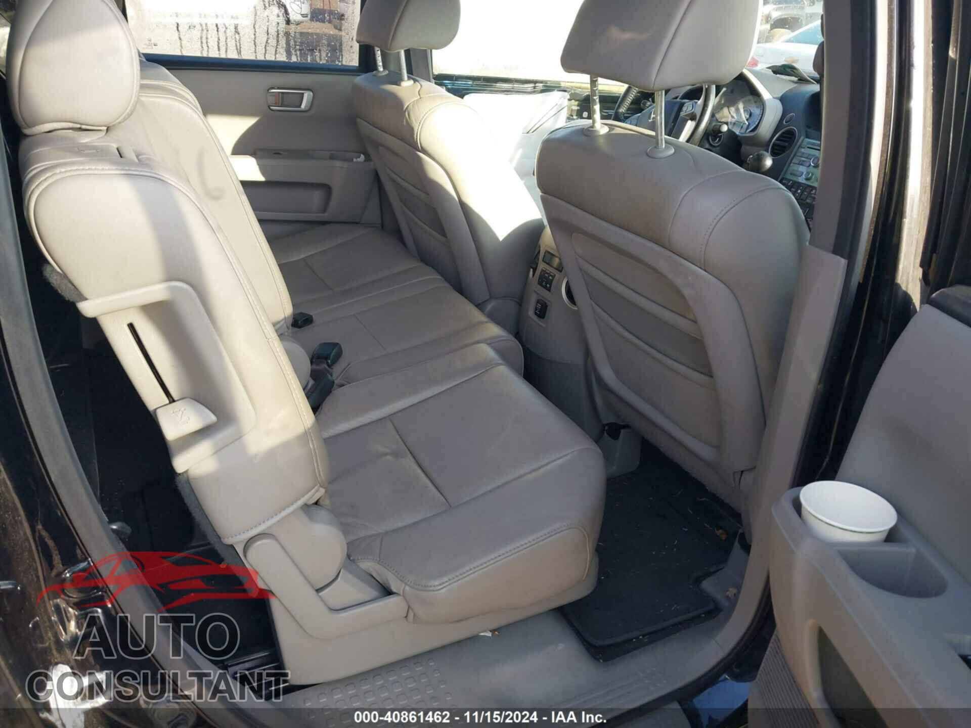 HONDA PILOT 2010 - 5FNYF4H55AB013936