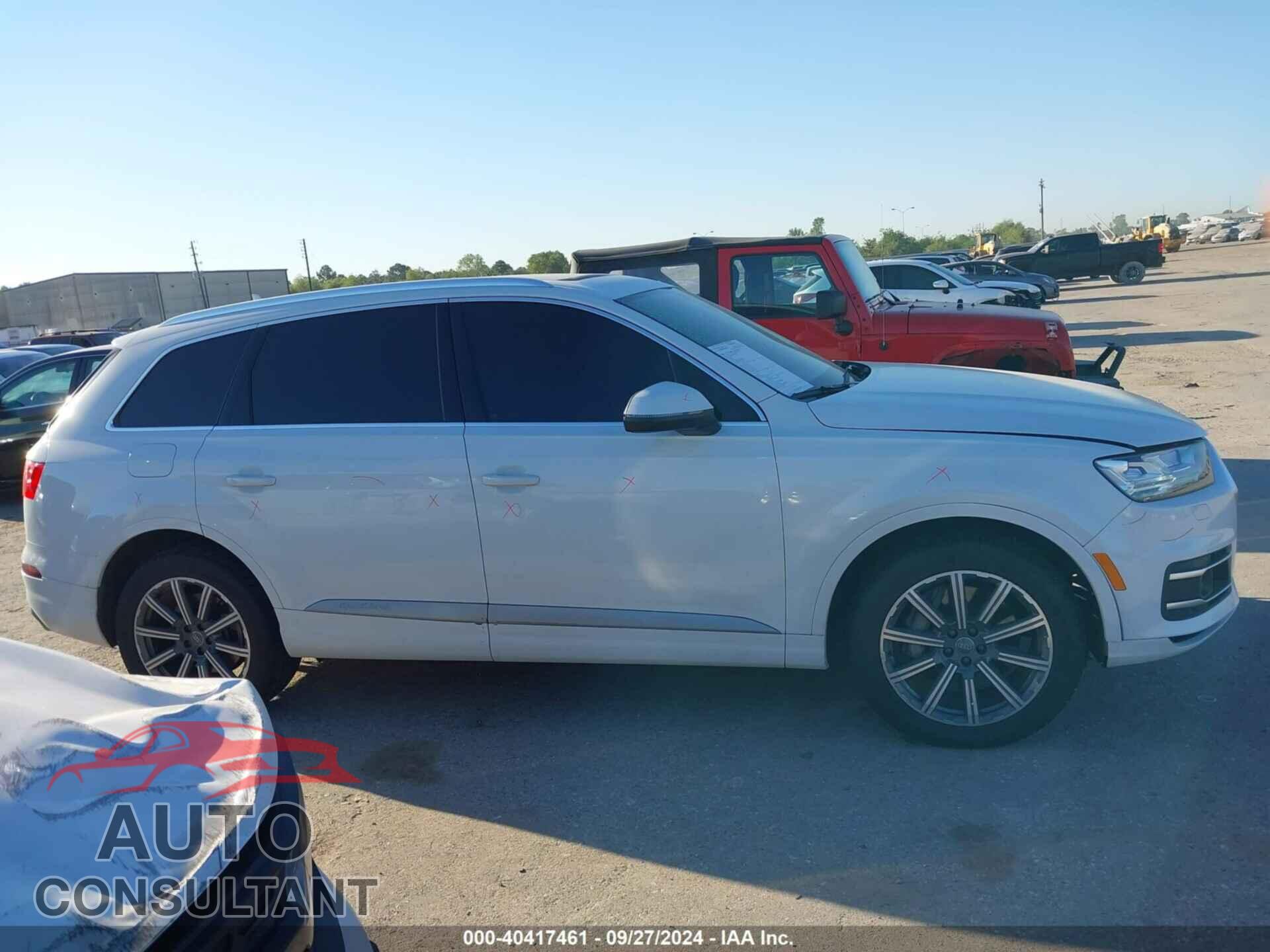 AUDI Q7 2018 - WA1VAAF73JD005761