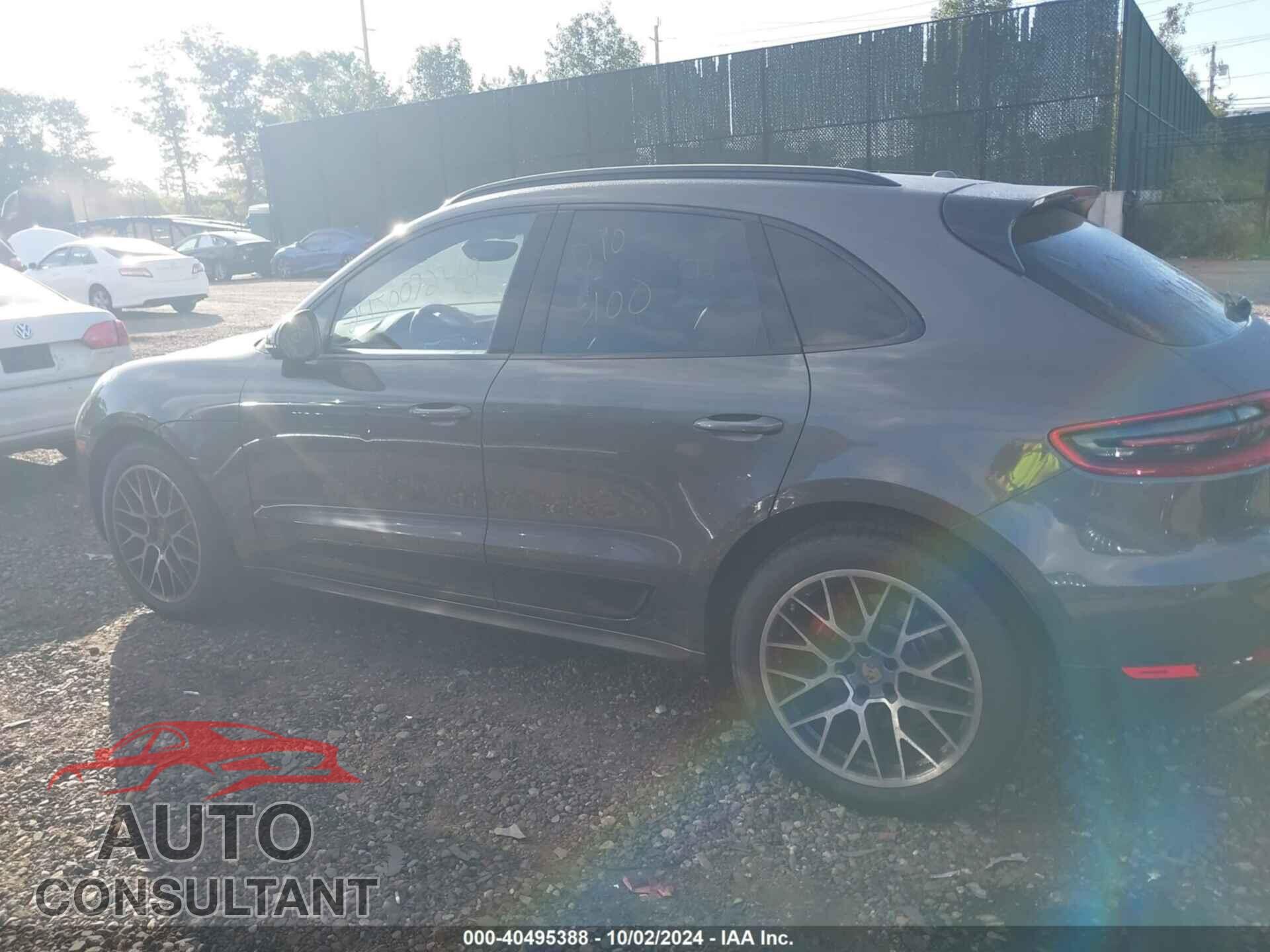 PORSCHE MACAN 2016 - WP1AF2A5XGLB92138