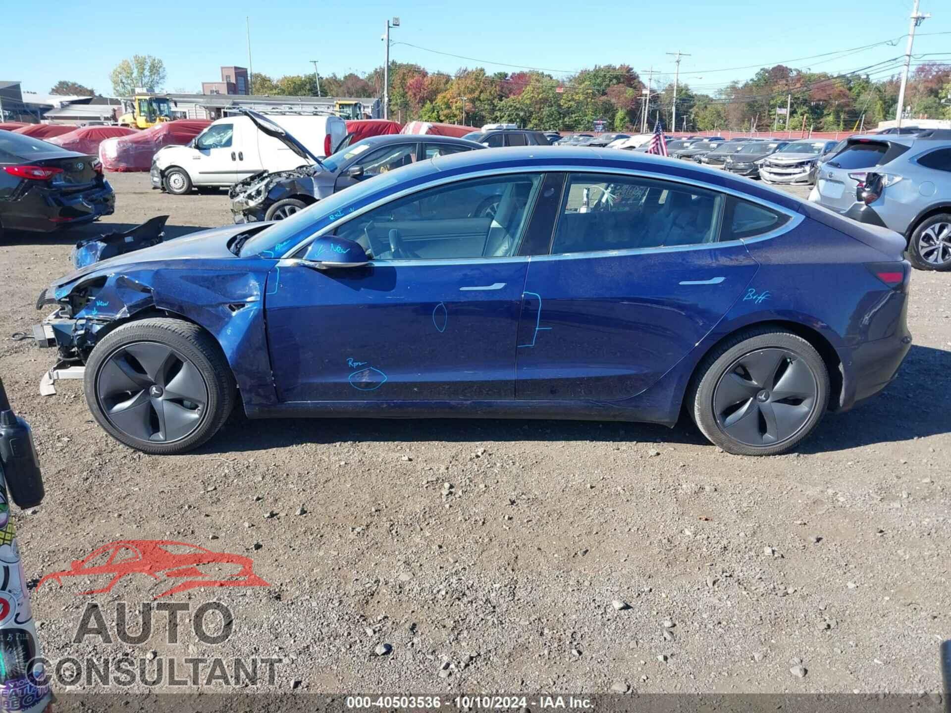 TESLA MODEL 3 2018 - 5YJ3E1EA1JF102335