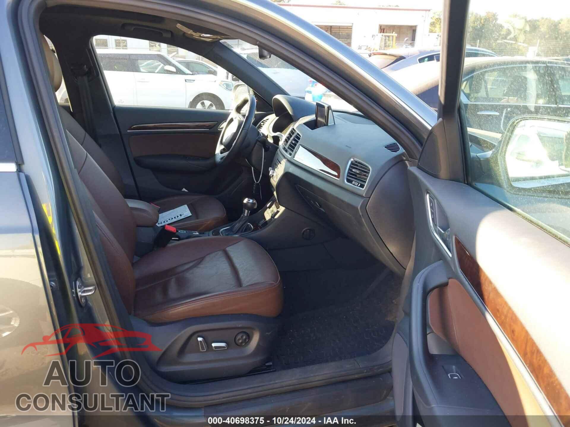 AUDI Q3 2017 - WA1JCCFS2HR017700