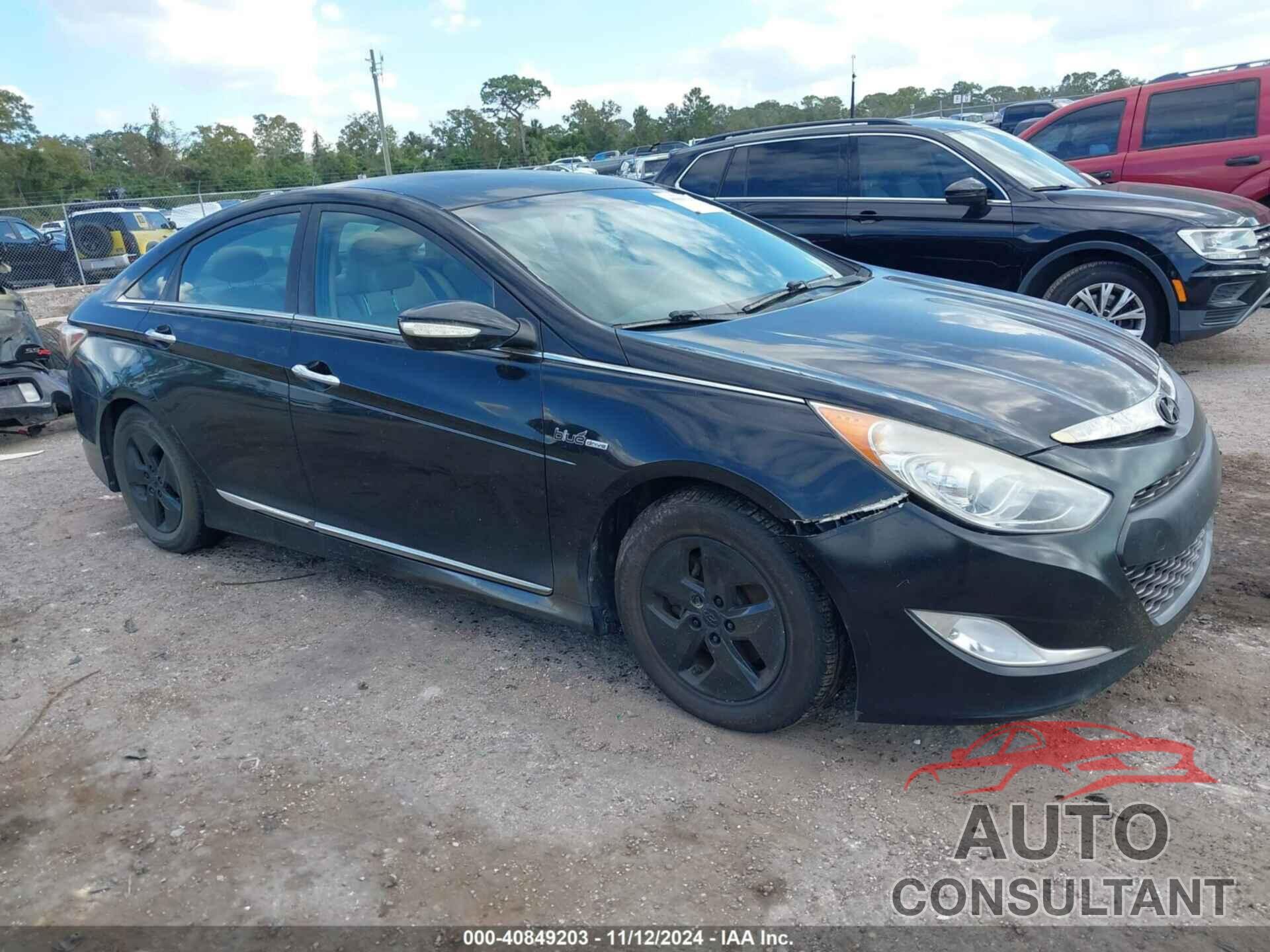 HYUNDAI SONATA HYBRID 2012 - KMHEC4A49CA036057