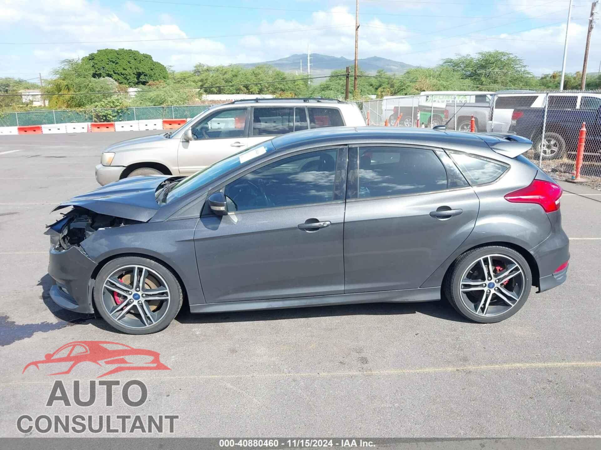 FORD FOCUS ST 2017 - 1FADP3L92HL348956