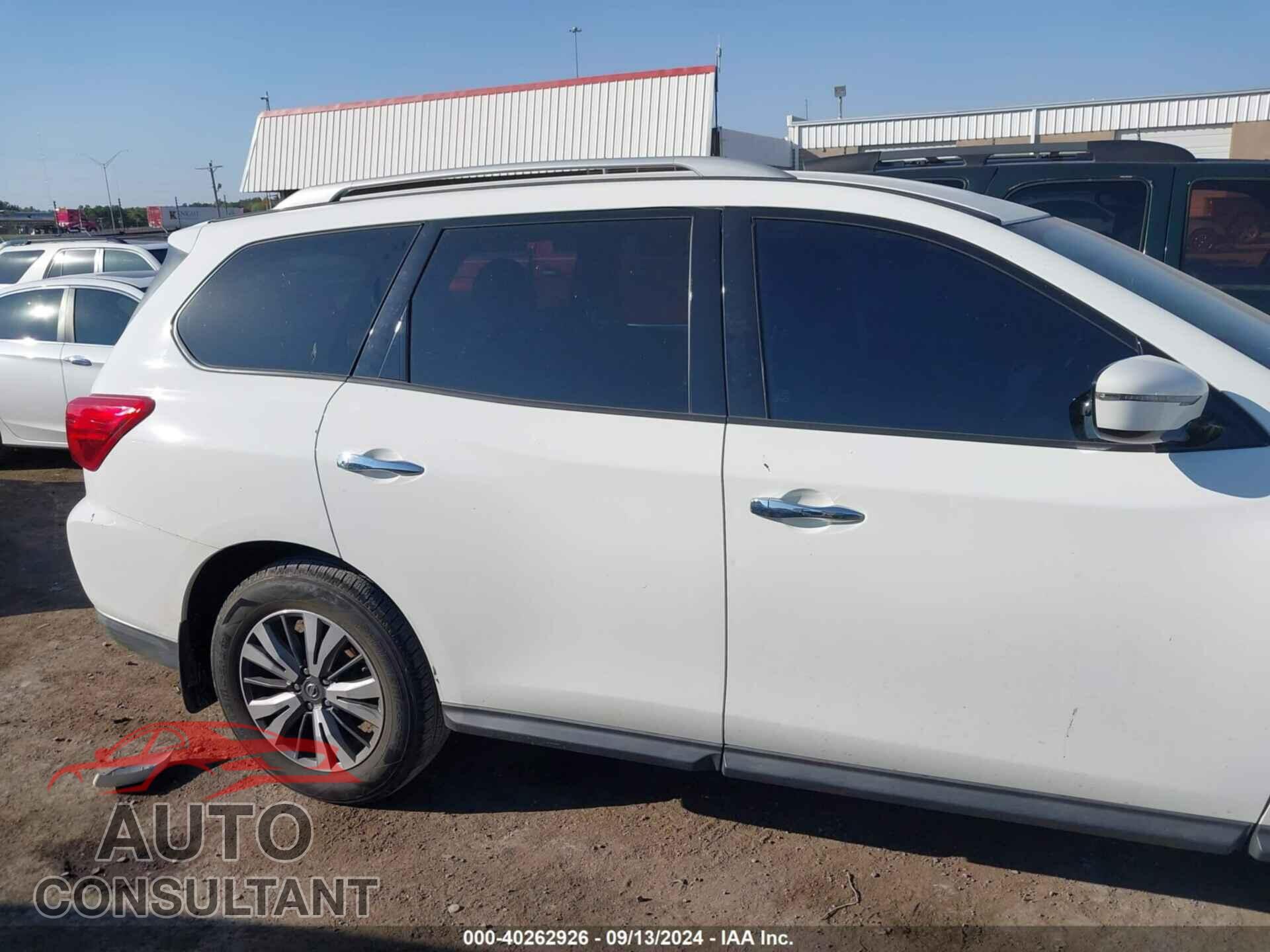 NISSAN PATHFINDER 2017 - 5N1DR2MN1HC652012