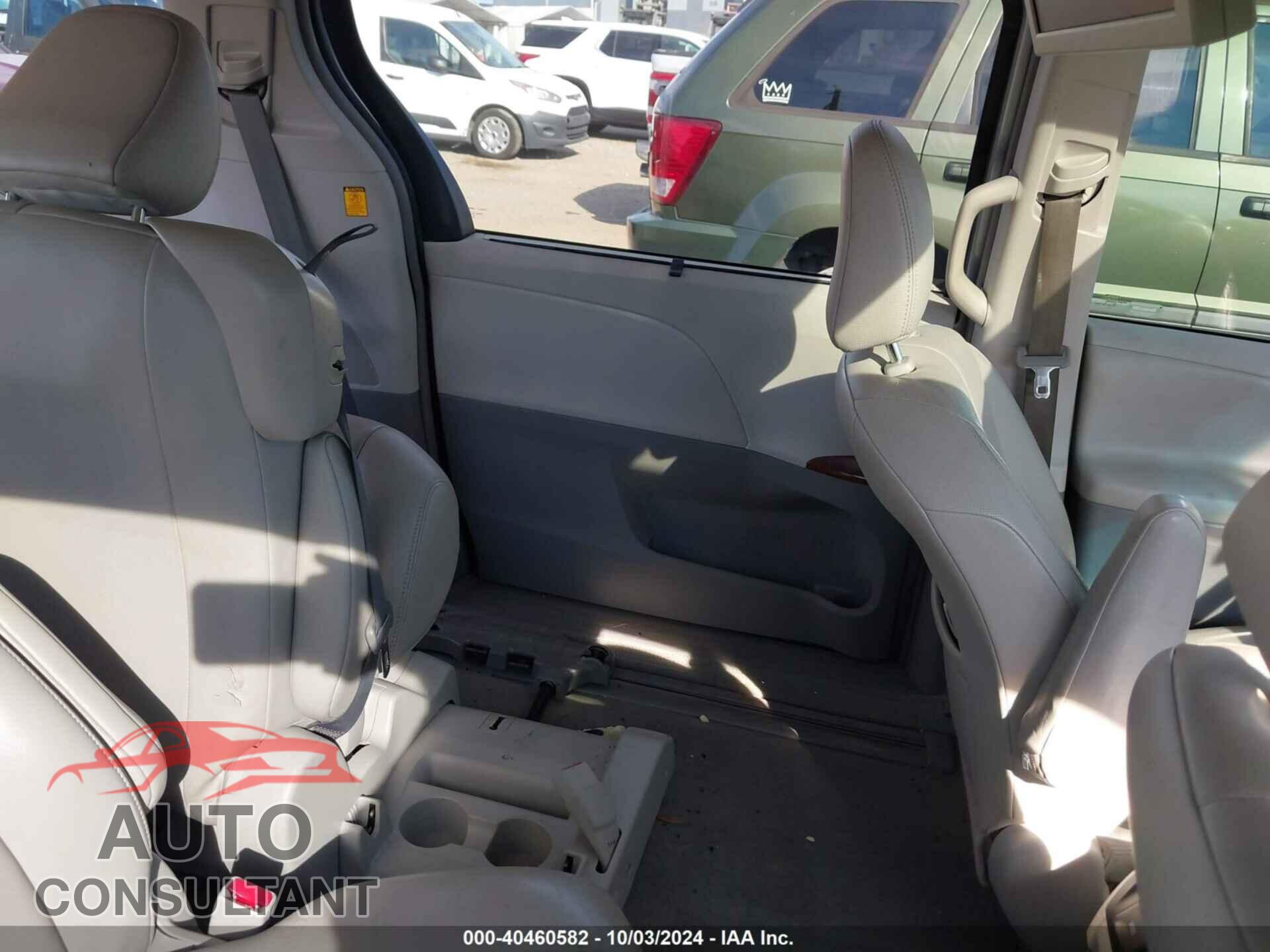 TOYOTA SIENNA 2012 - 5TDYK3DC5CS230542
