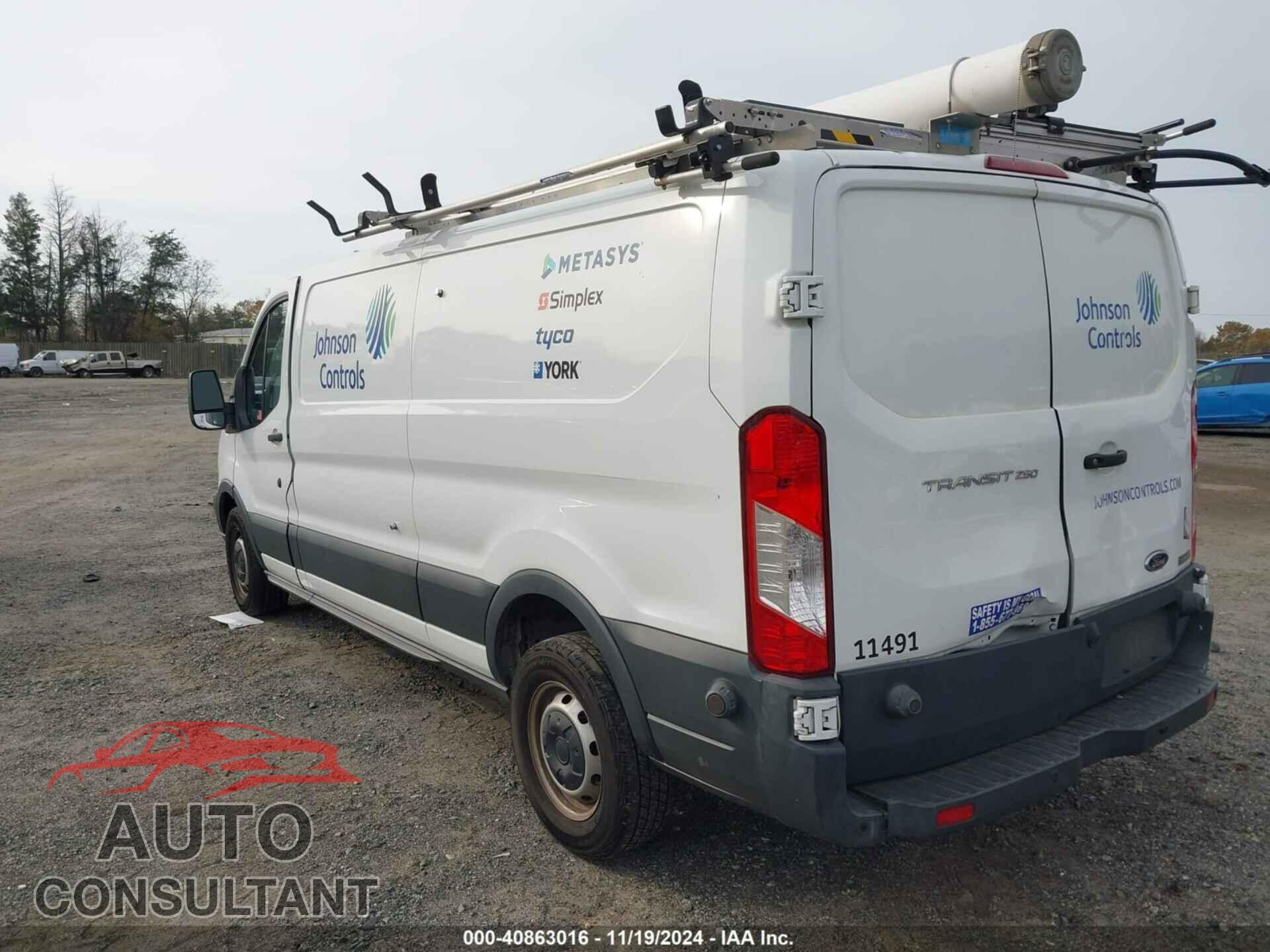FORD TRANSIT-250 2018 - 1FTYR2YM0JKB11455
