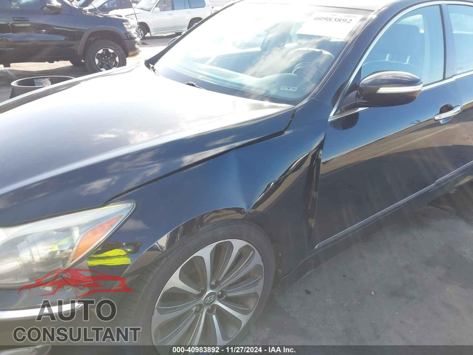HYUNDAI GENESIS 2012 - KMHGC4DH1CU200052