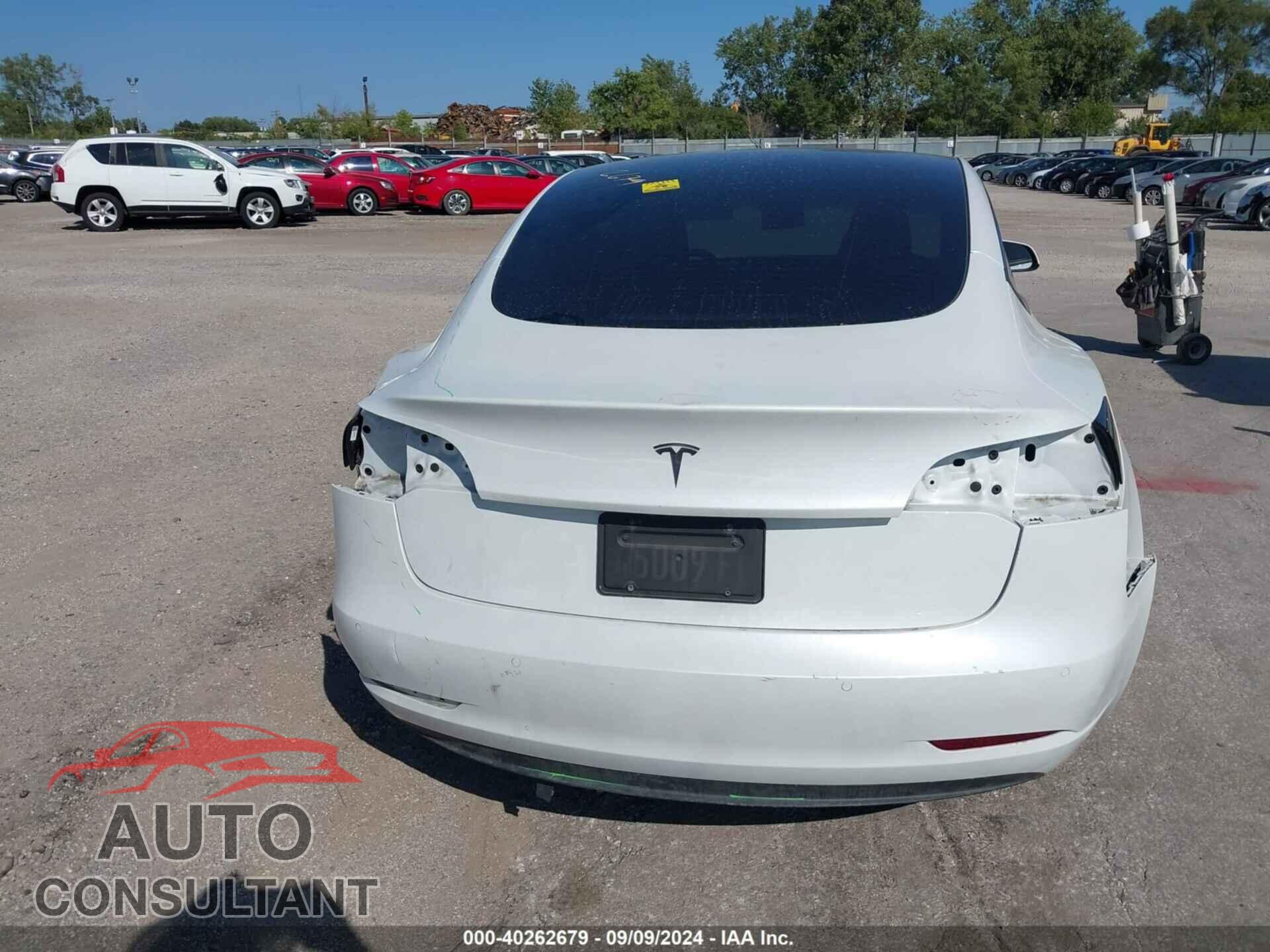 TESLA MODEL 3 2022 - 5YJ3E1EA4NF120849