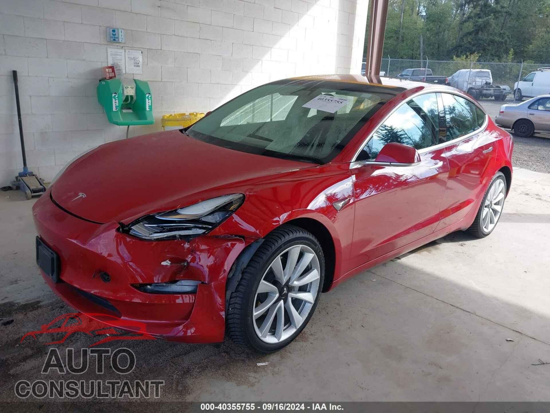 TESLA MODEL 3 2018 - 5YJ3E1EA5JF003596