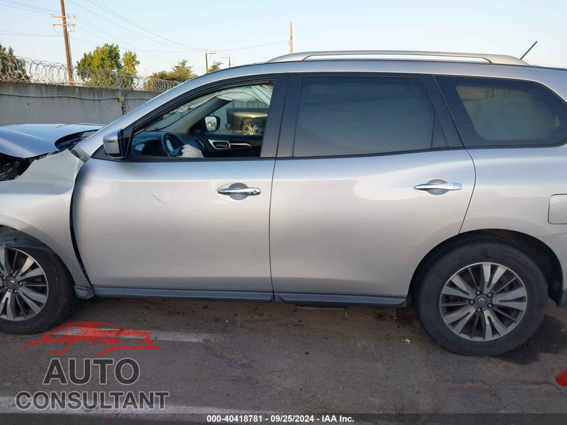 NISSAN PATHFINDER 2017 - 5N1DR2MM0HC658049
