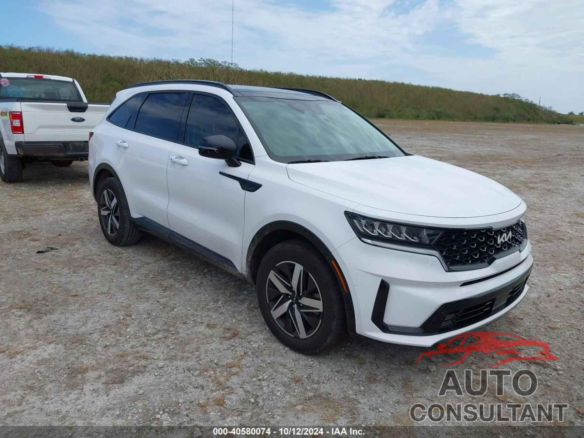 KIA SORENTO 2023 - 5XYRH4LF5PG228040