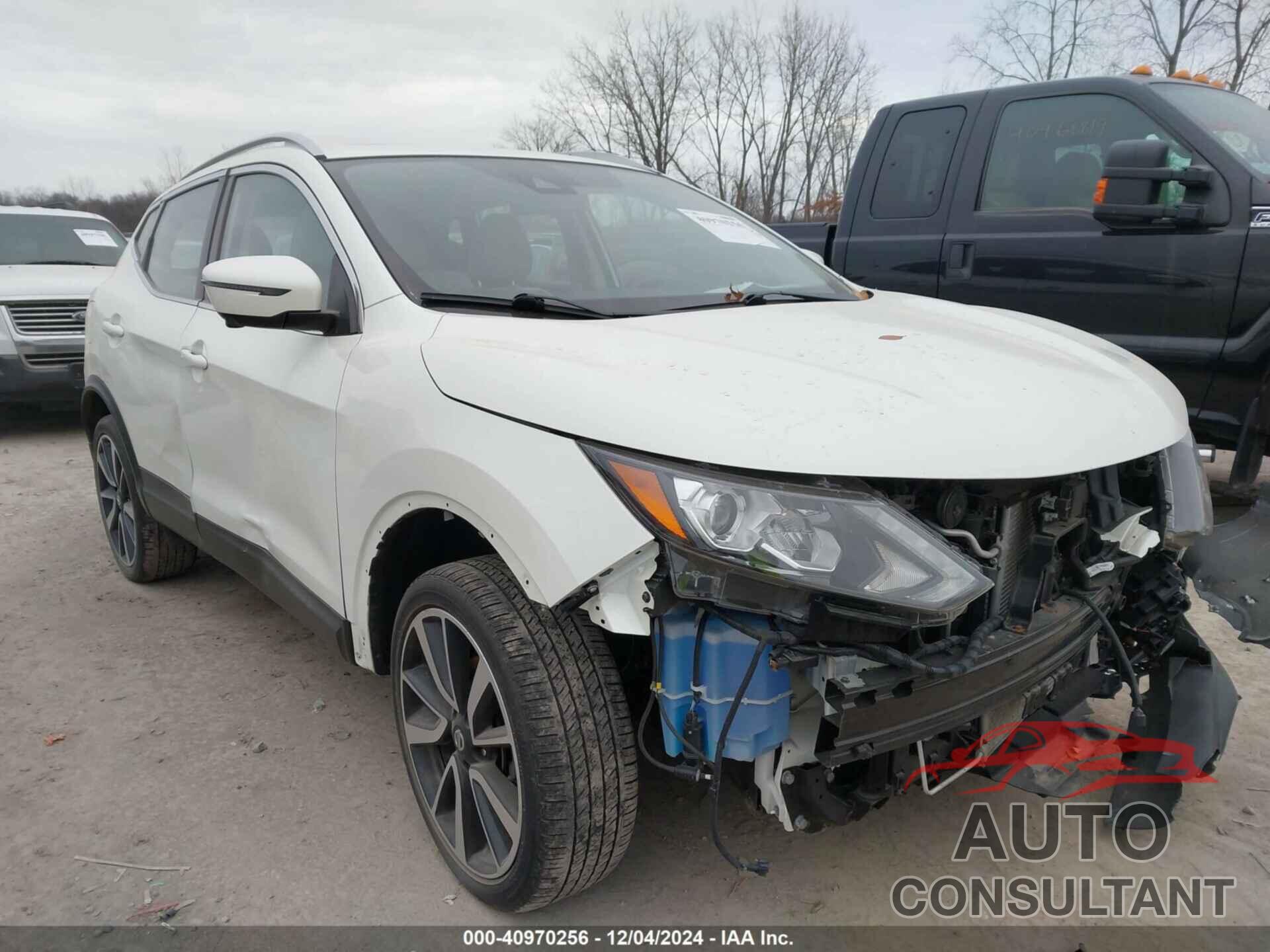 NISSAN ROGUE SPORT 2018 - JN1BJ1CR5JW255024