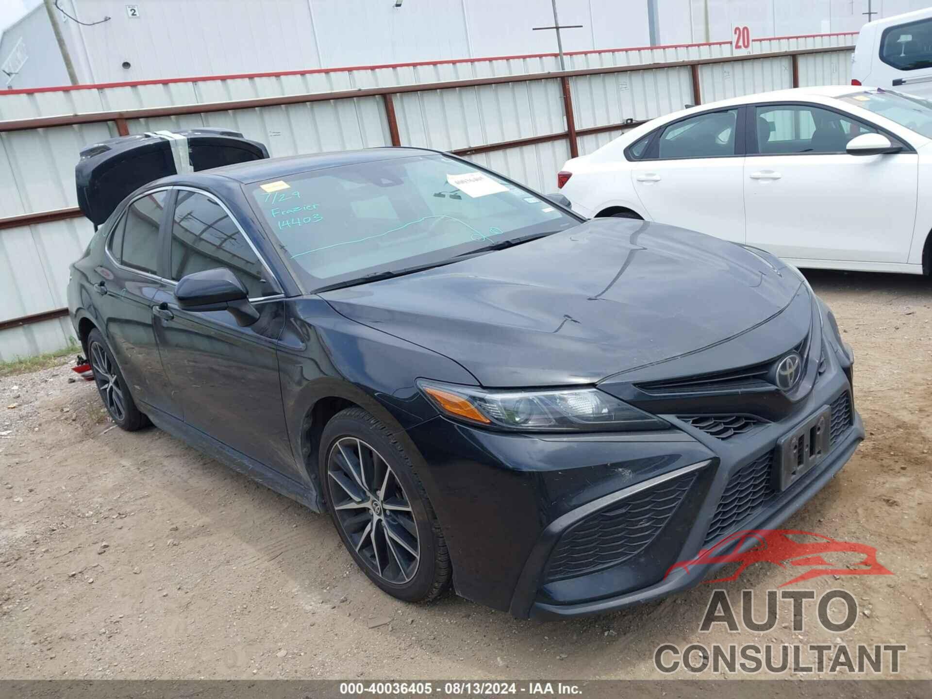 TOYOTA CAMRY 2021 - 4T1G11AKXMU527975