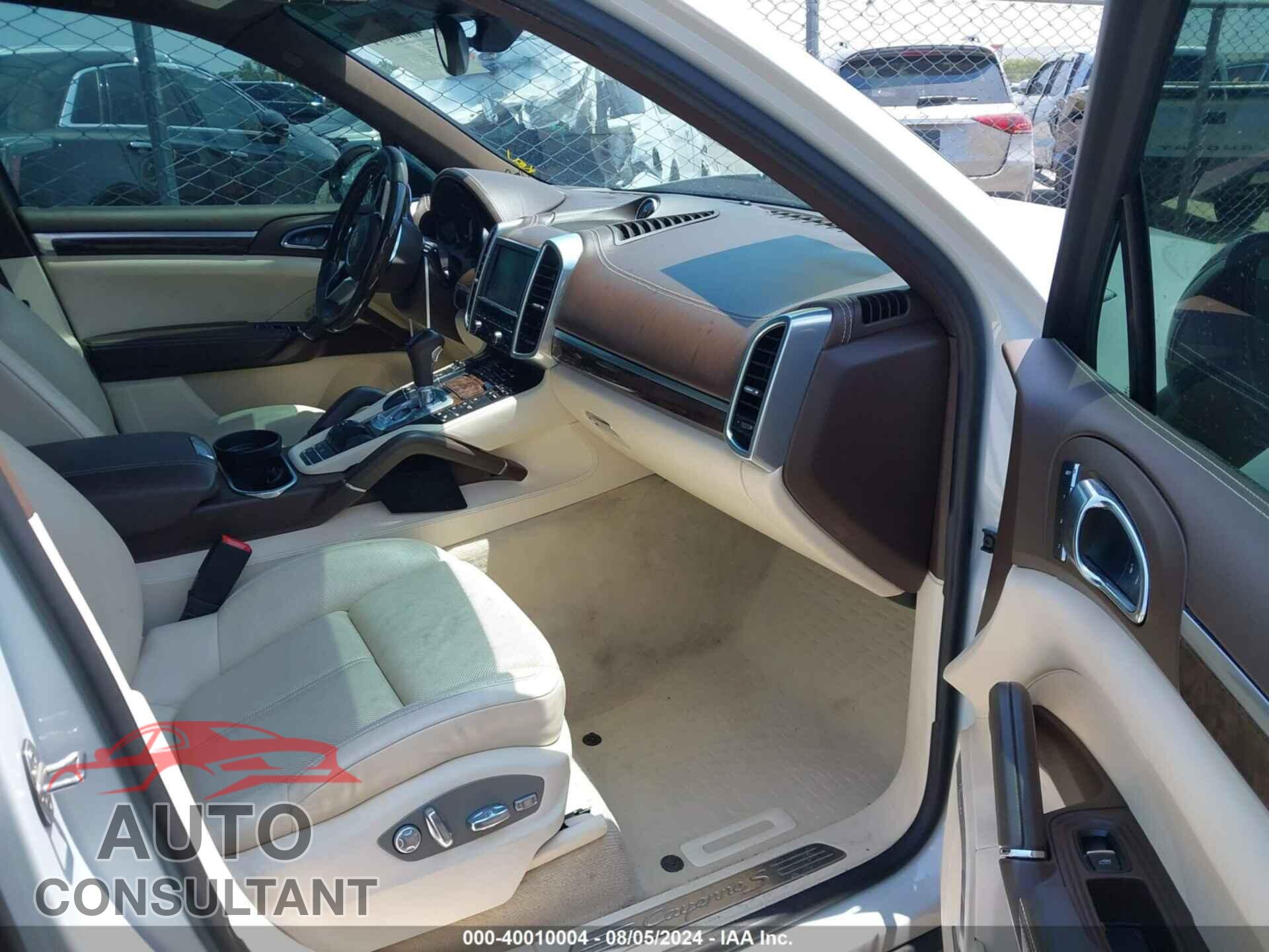PORSCHE CAYENNE 2016 - WP1AB2A21GLA92253