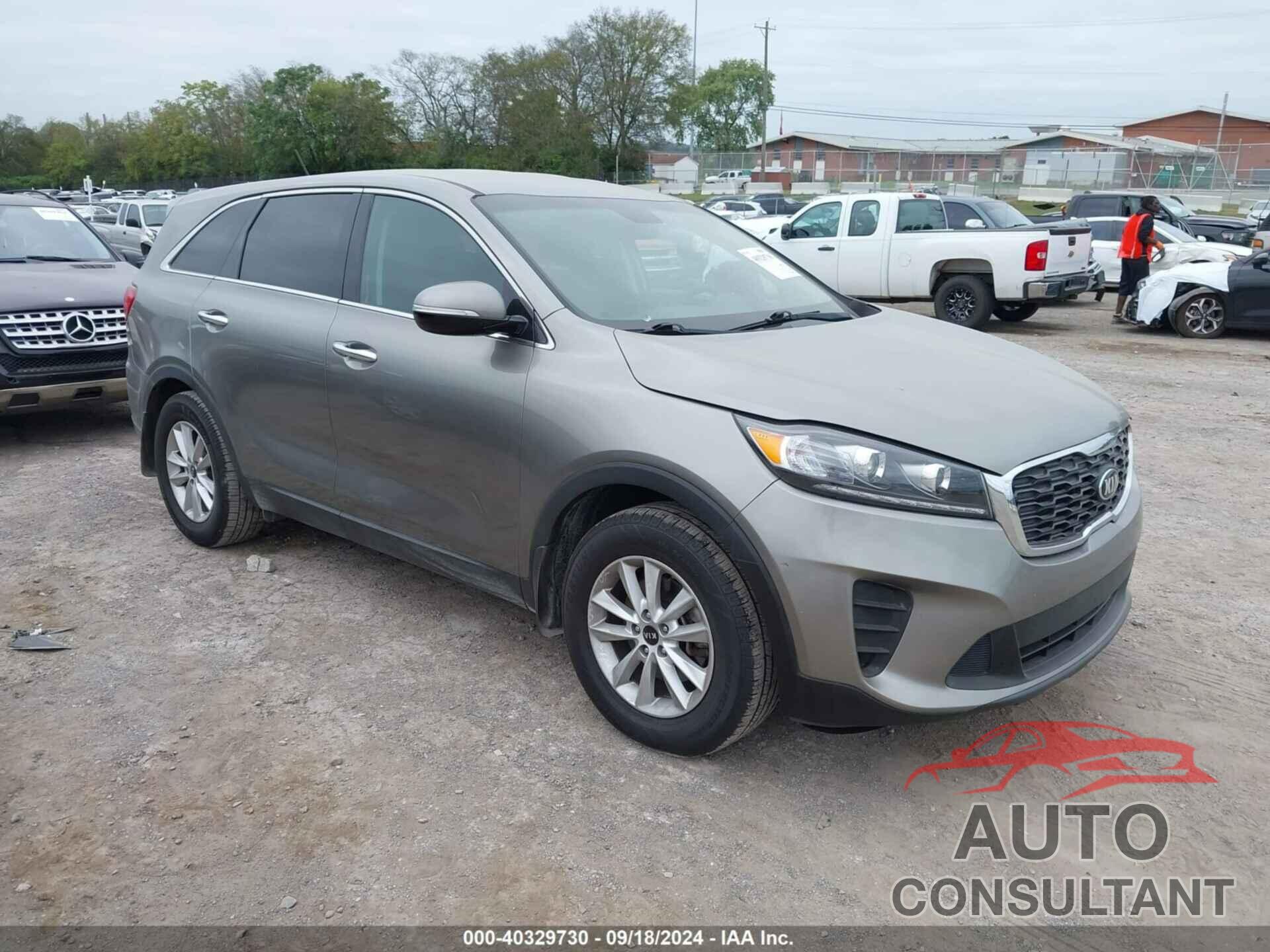 KIA SORENTO 2019 - 5XYPG4A33KG546735