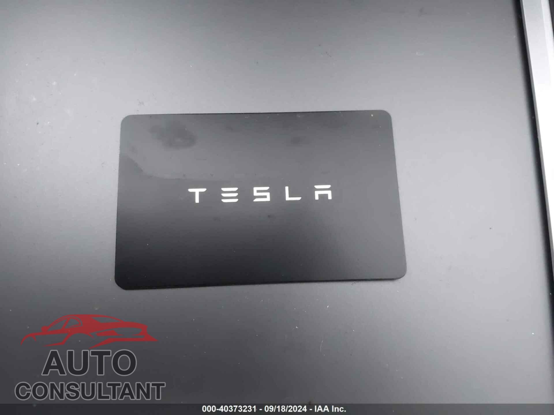 TESLA MODEL 3 2023 - 5YJ3E1EA5PF638472