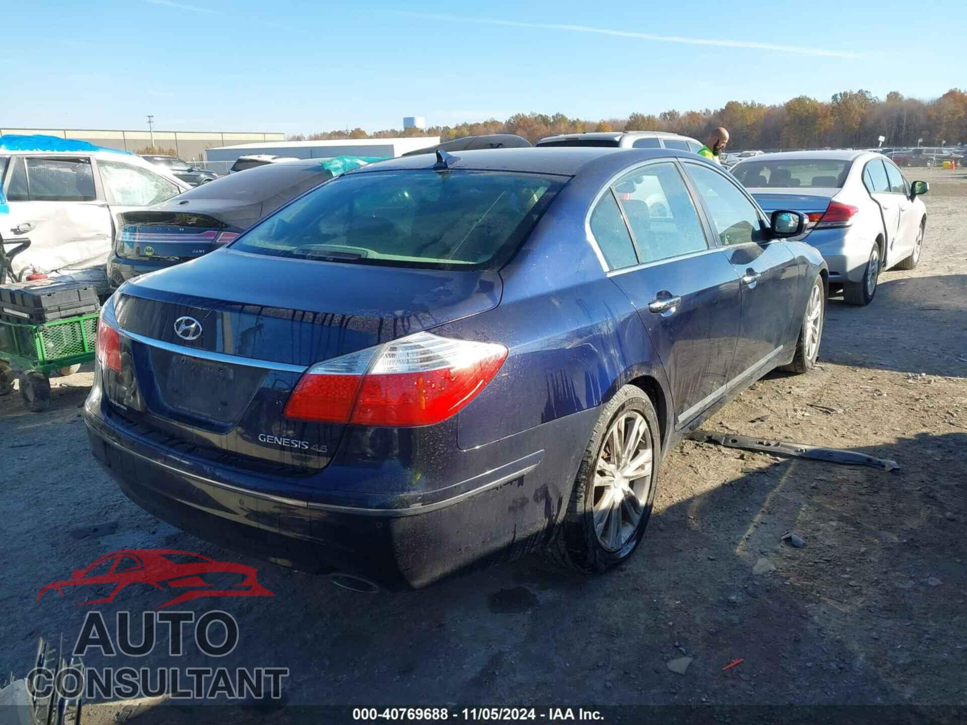 HYUNDAI GENESIS 2009 - KMHGC46F49U044884