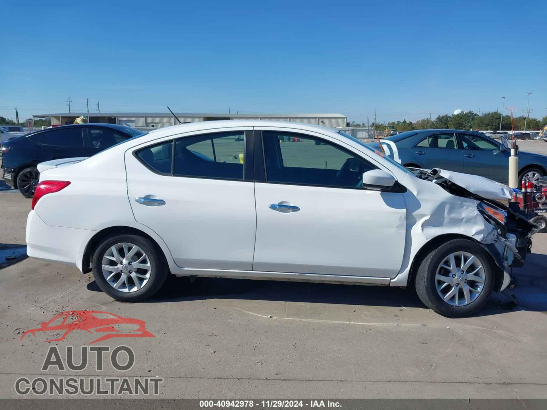 NISSAN VERSA 2017 - 3N1CN7AP3HL864982