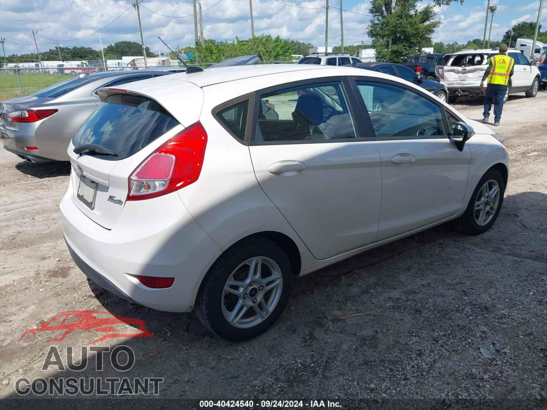 FORD FIESTA 2017 - 3FADP4EJ6HM159495