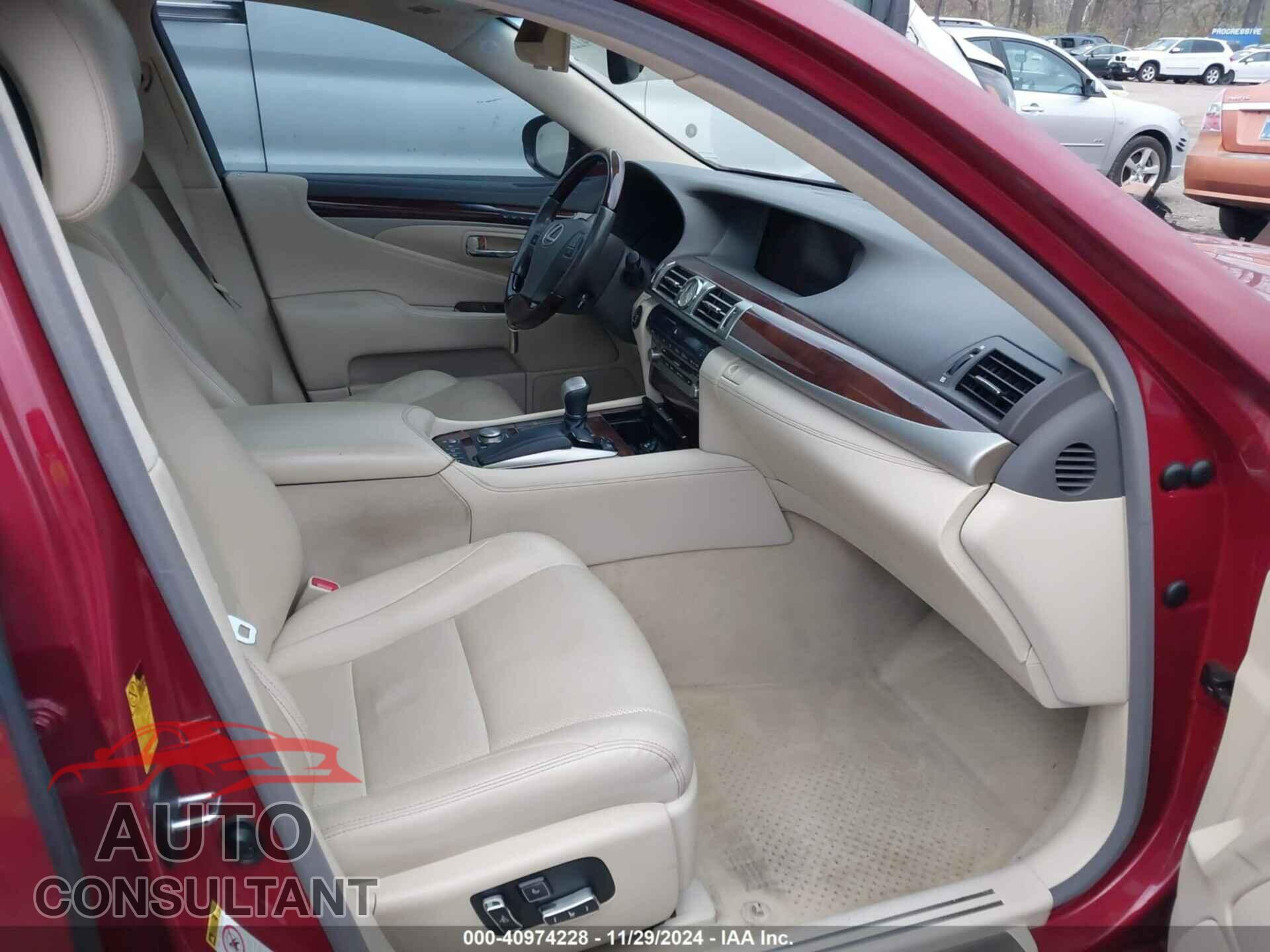 LEXUS LS 460 2013 - JTHCL1EF0D5016228