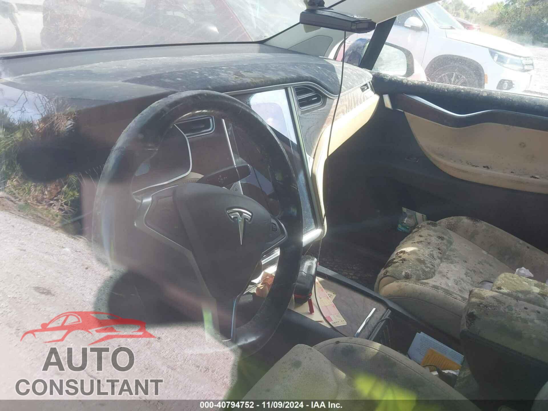 TESLA MODEL X 2016 - 5YJXCAE2OGFOO6608
