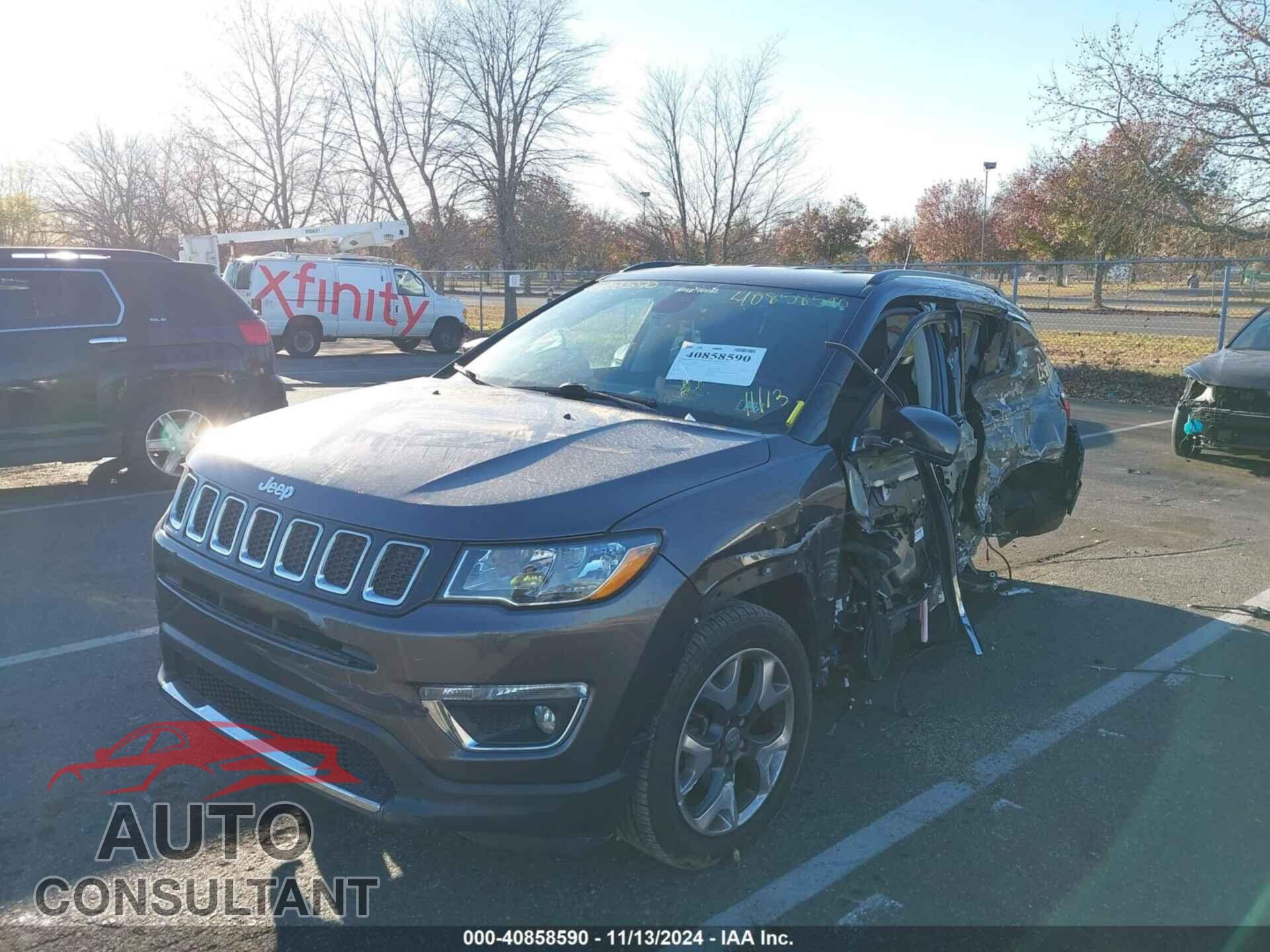 JEEP COMPASS 2018 - 3C4NJDCB5JT252287