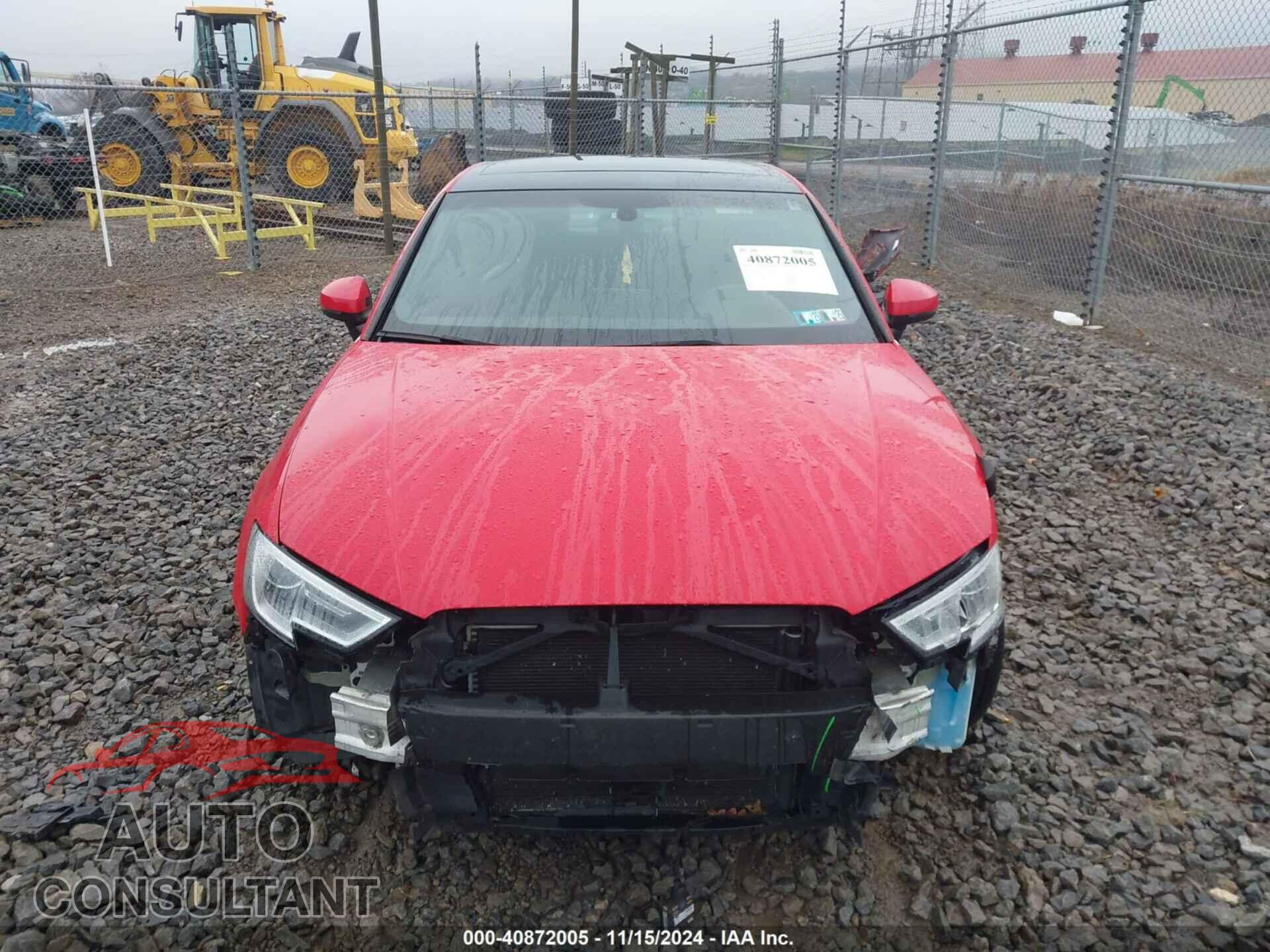 AUDI A3 2019 - WAUBEGFF4KA122305