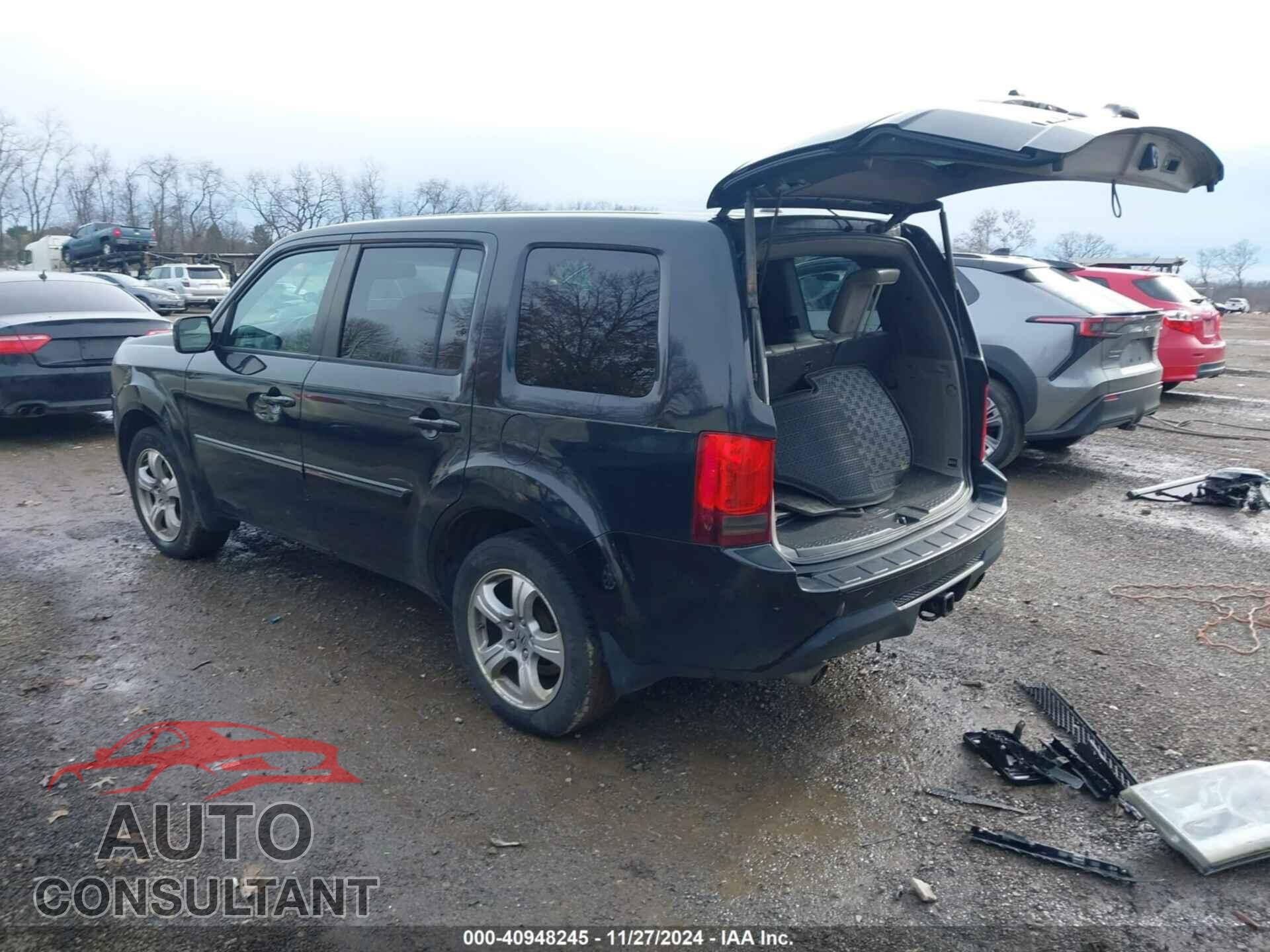 HONDA PILOT 2013 - 5FNYF4H69DB002001
