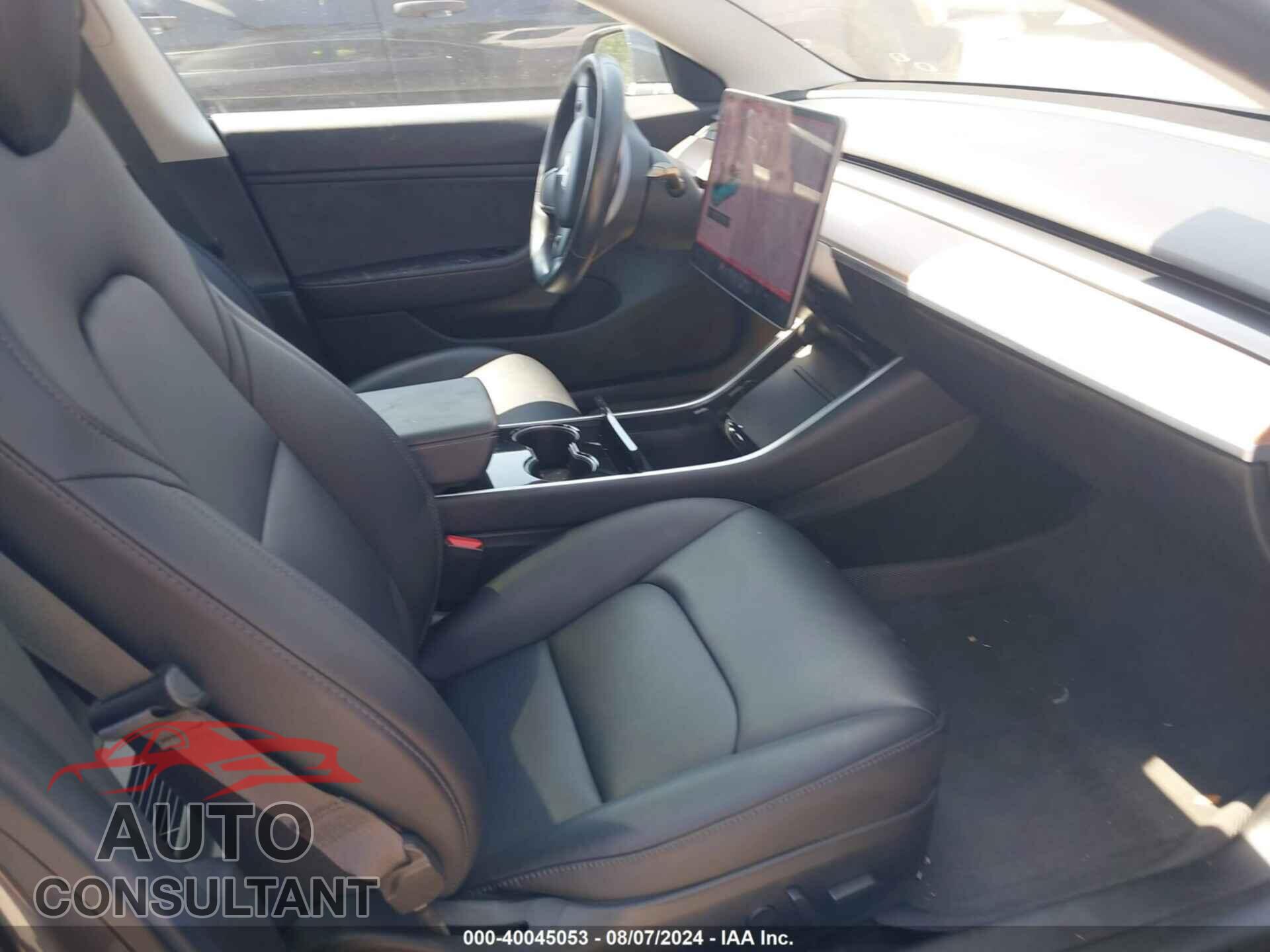 TESLA MODEL 3 2018 - 5YJ3E1EA3JF024057