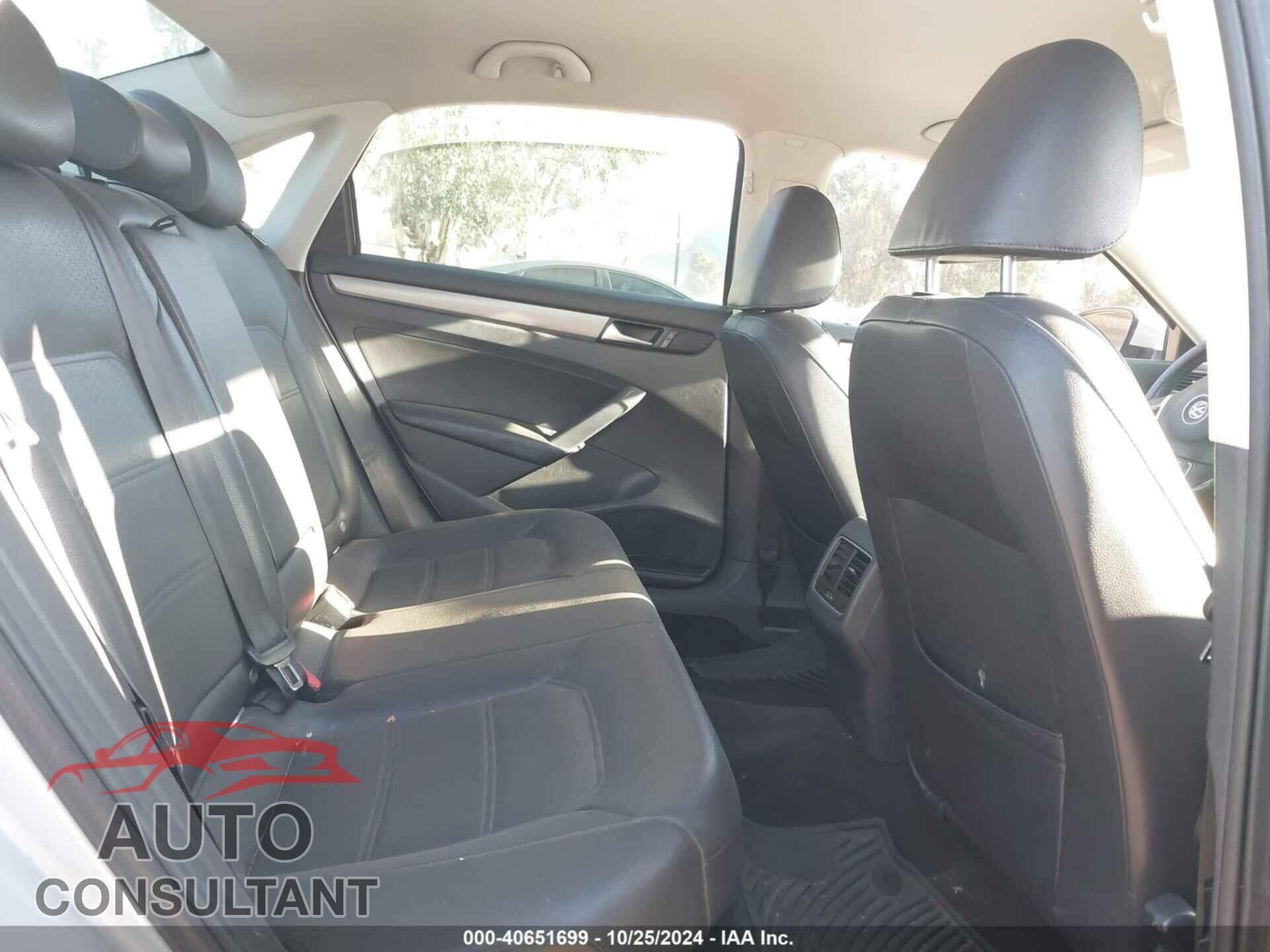 VOLKSWAGEN PASSAT 2014 - 1VWBP7A36EC002845