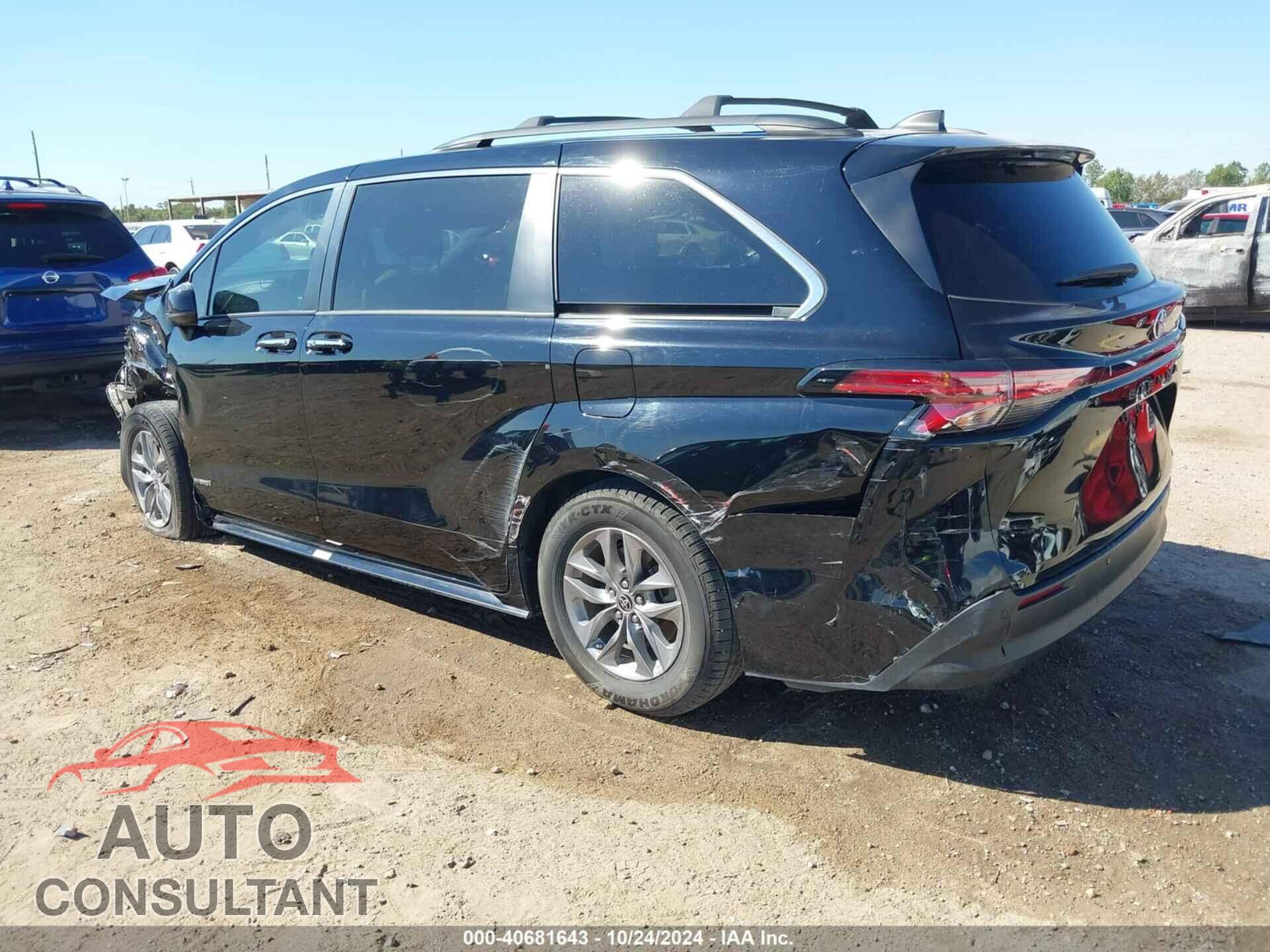 TOYOTA SIENNA 2021 - 5TDYRKEC8MS036982