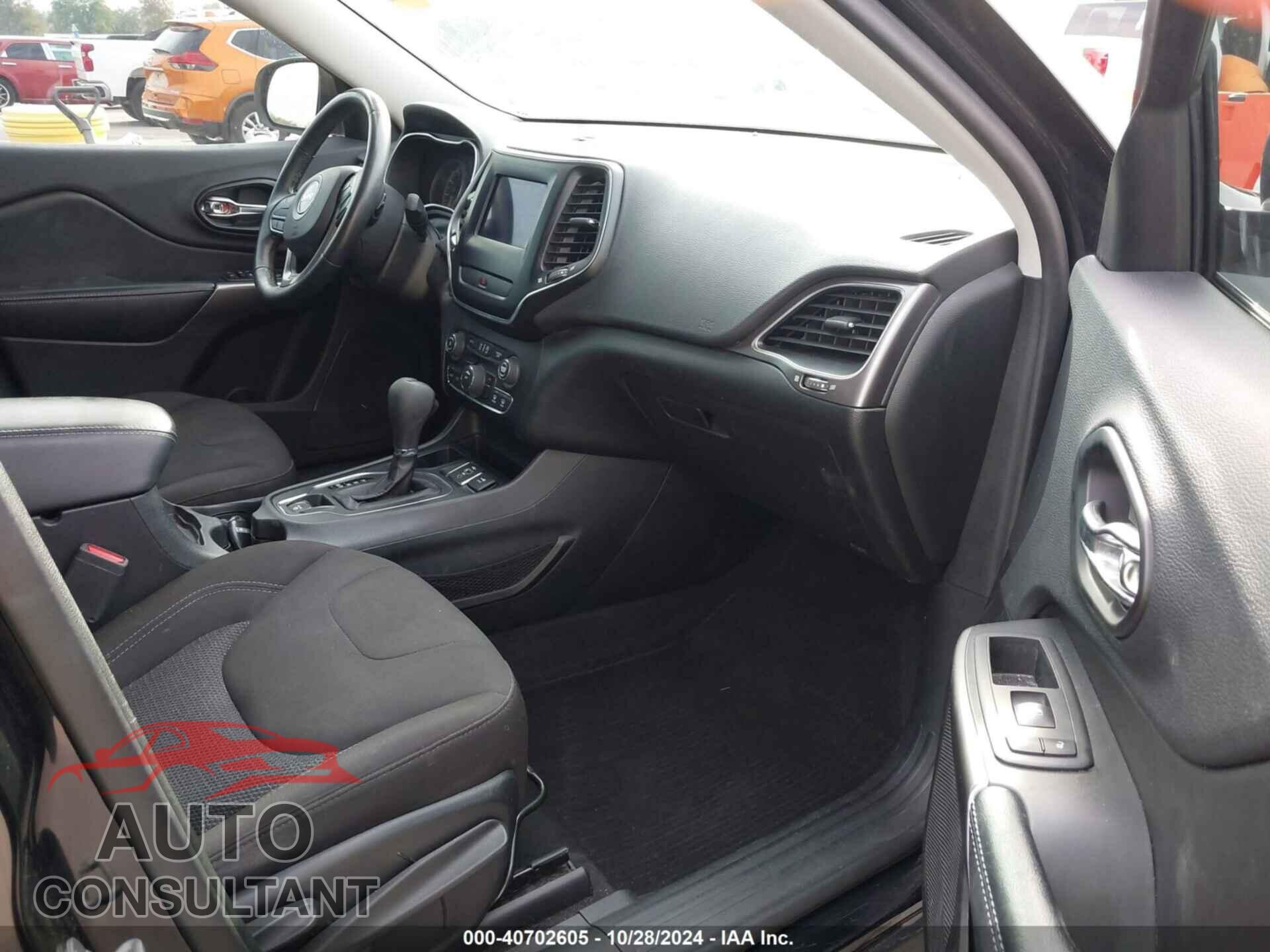 JEEP CHEROKEE 2019 - 1C4PJLCB4KD348745