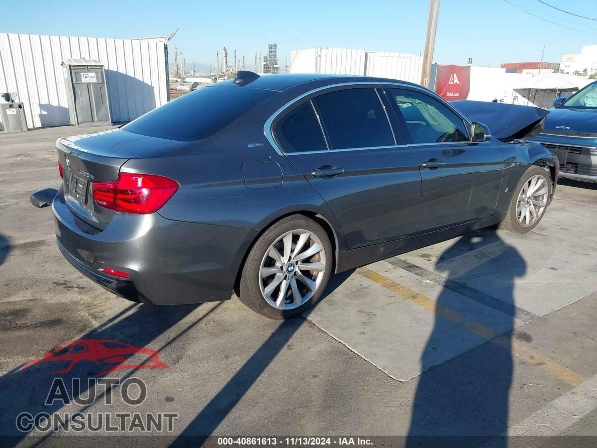 BMW 330E 2018 - WBA8E1C59JA178452