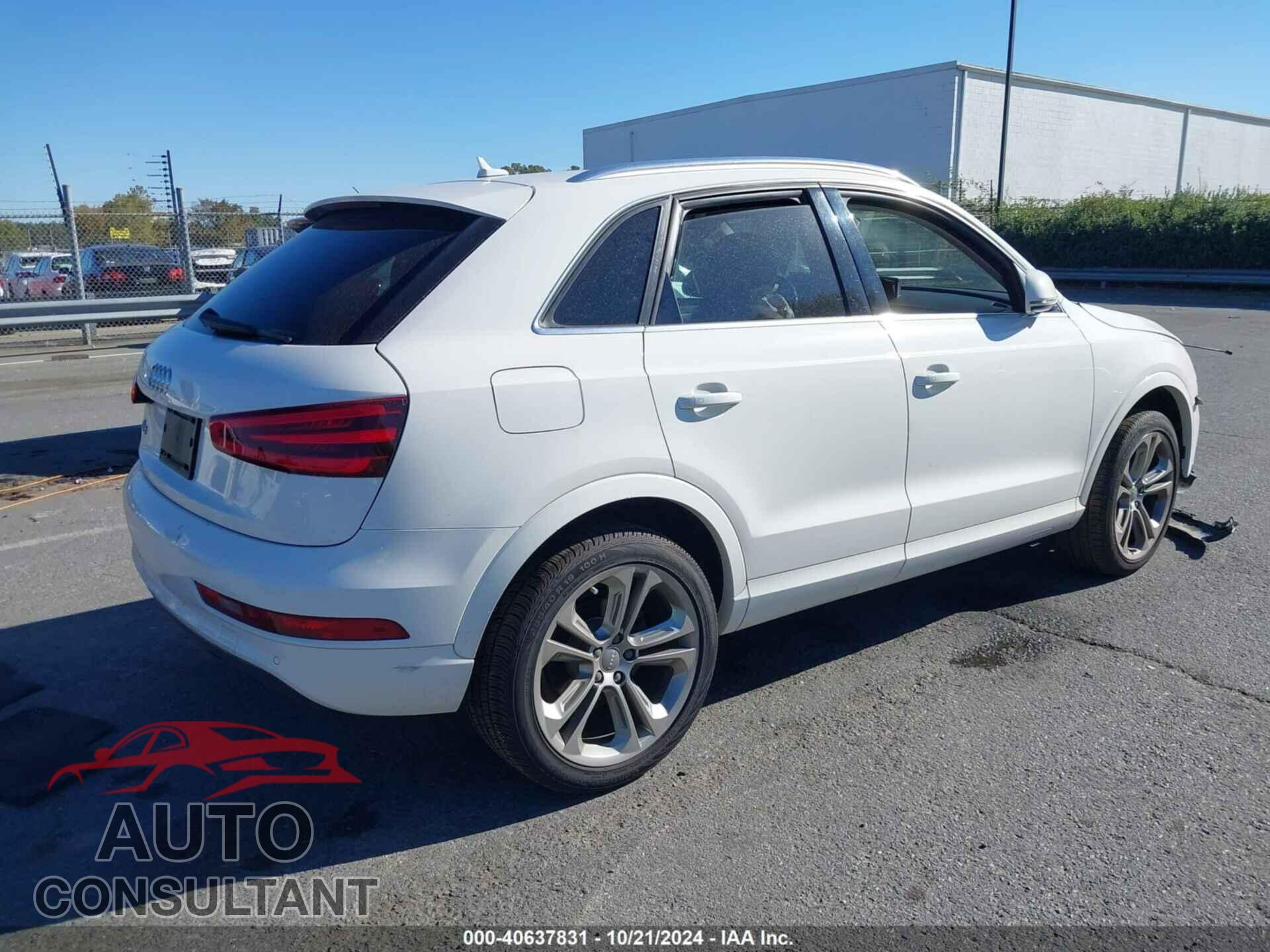 AUDI Q3 2015 - WA1FFCFS2FR009798