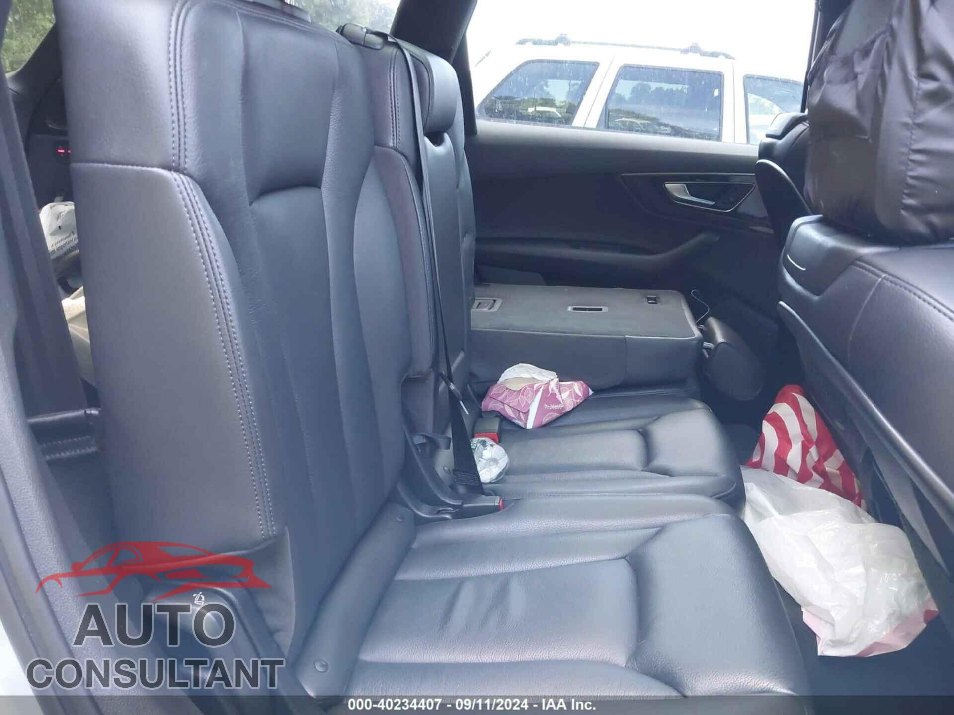 AUDI Q7 2019 - WA1AAAF78KD002872