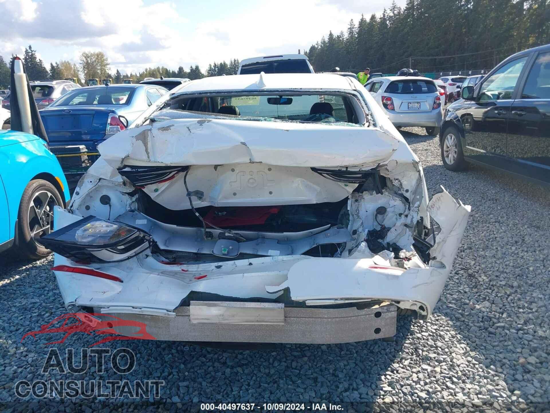 HONDA INSIGHT 2019 - 19XZE4F96KE027851