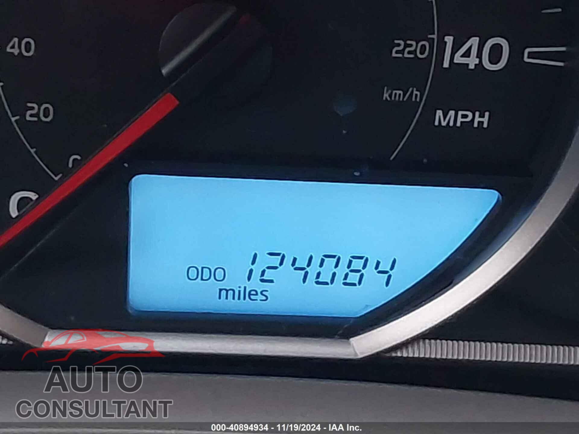 TOYOTA RAV4 2015 - JTMRFREV2FD168366