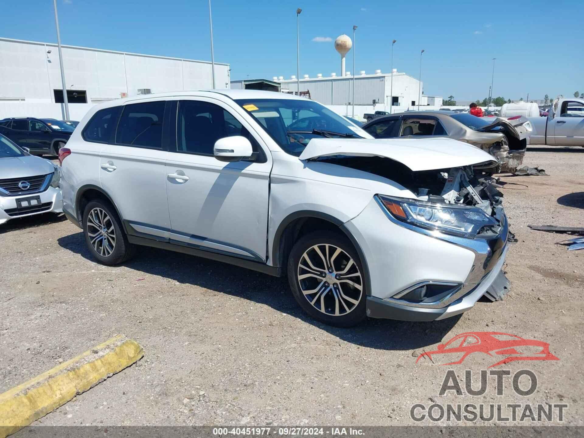 MITSUBISHI OUTLANDER 2018 - JA4AD3A3XJZ002607