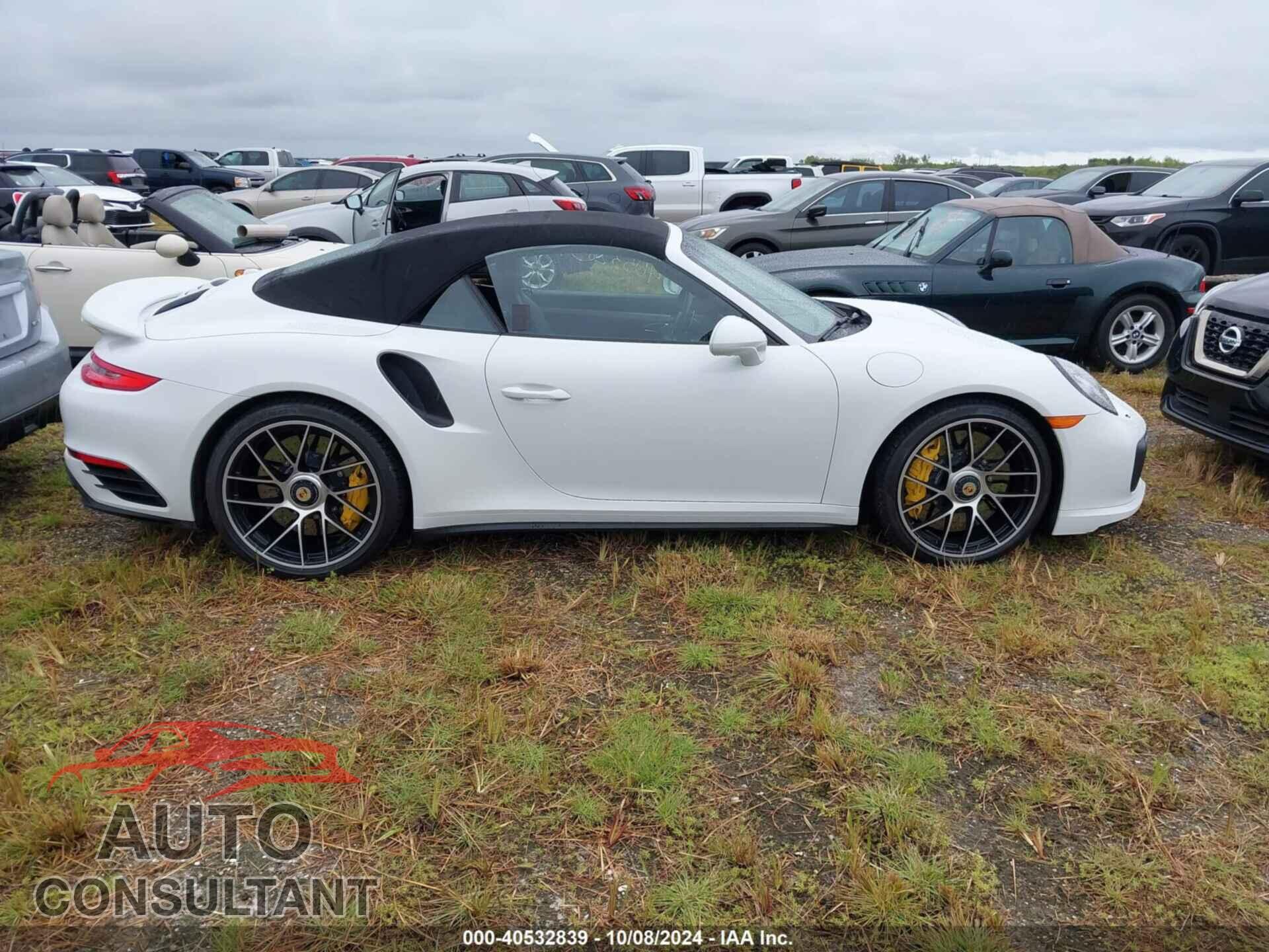PORSCHE 911 2017 - WP0CD2A95HS178626