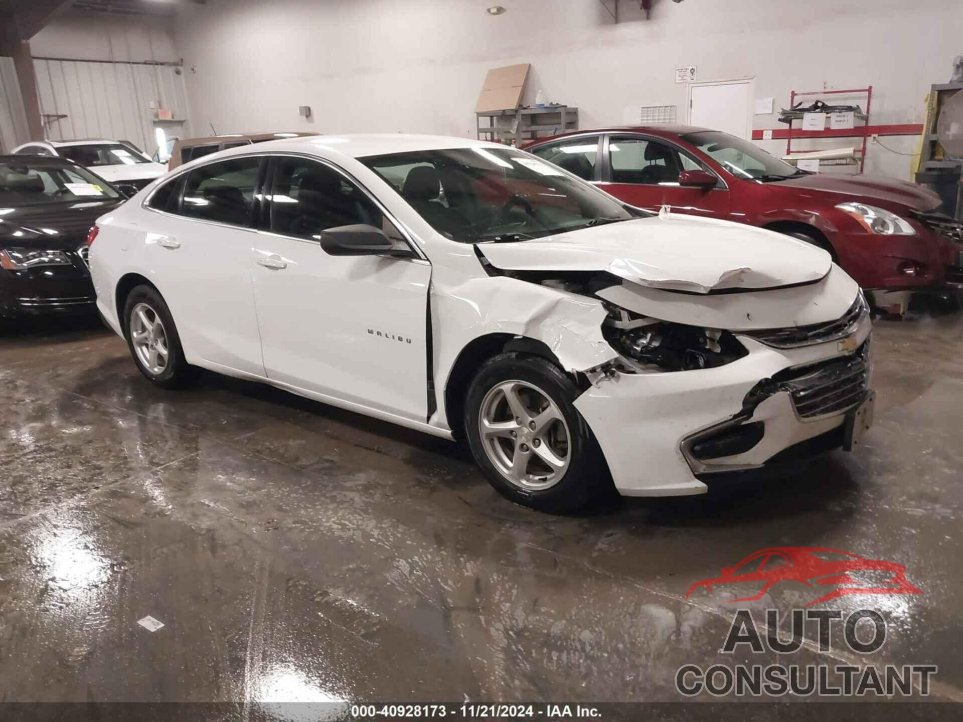 CHEVROLET MALIBU 2017 - 1G1ZC5ST4HF260888