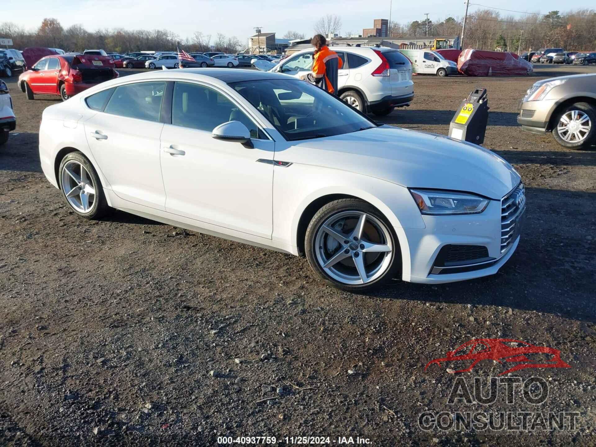 AUDI A5 2018 - WAUENCF57JA041889