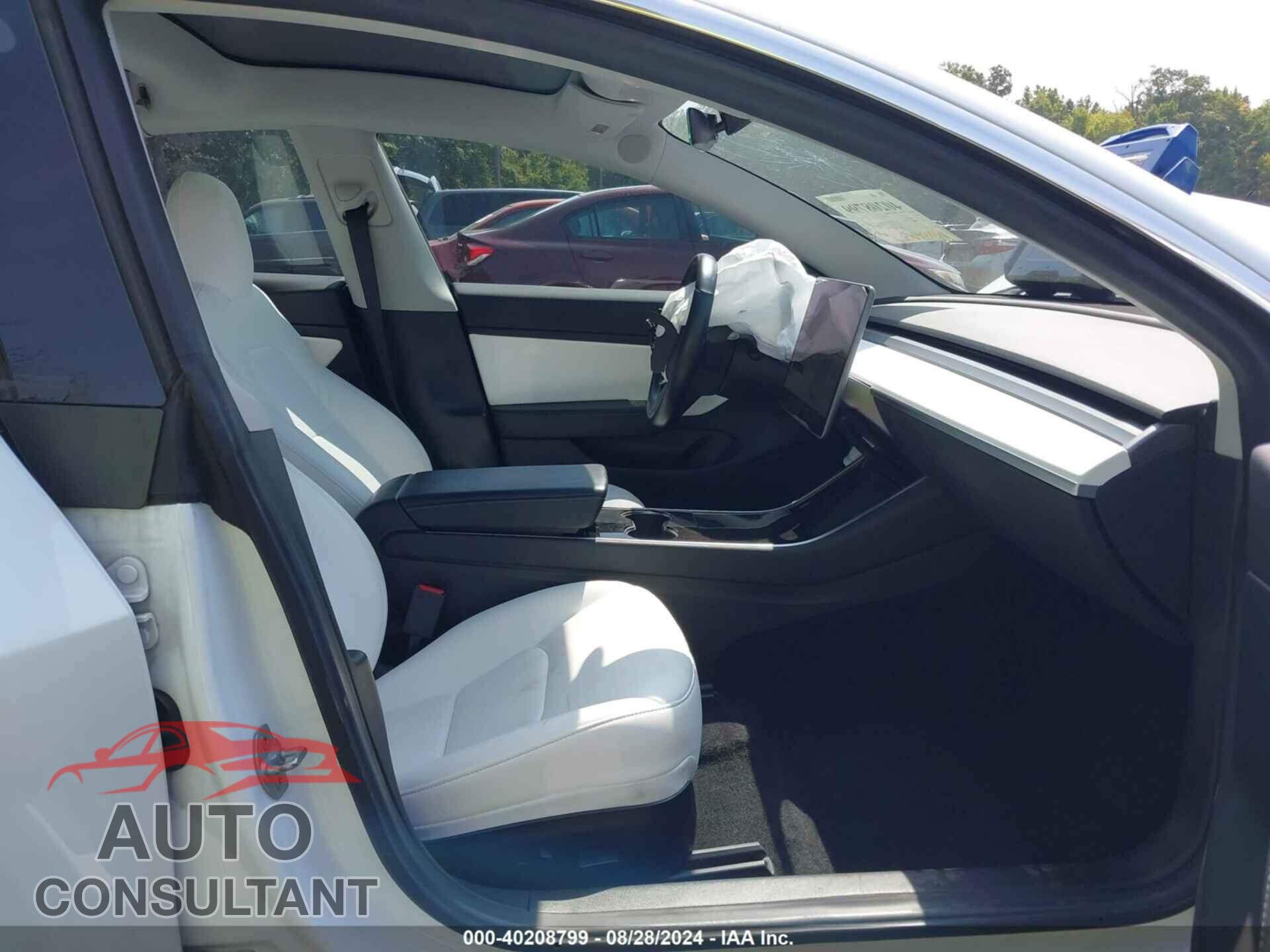 TESLA MODEL 3 2019 - 5YJ3E1EB9KF392396