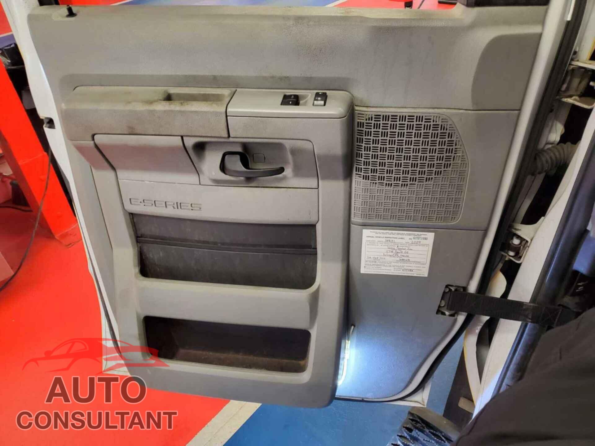 FORD ECONOLINE 2019 - 1FDXE4FS5KDC07717