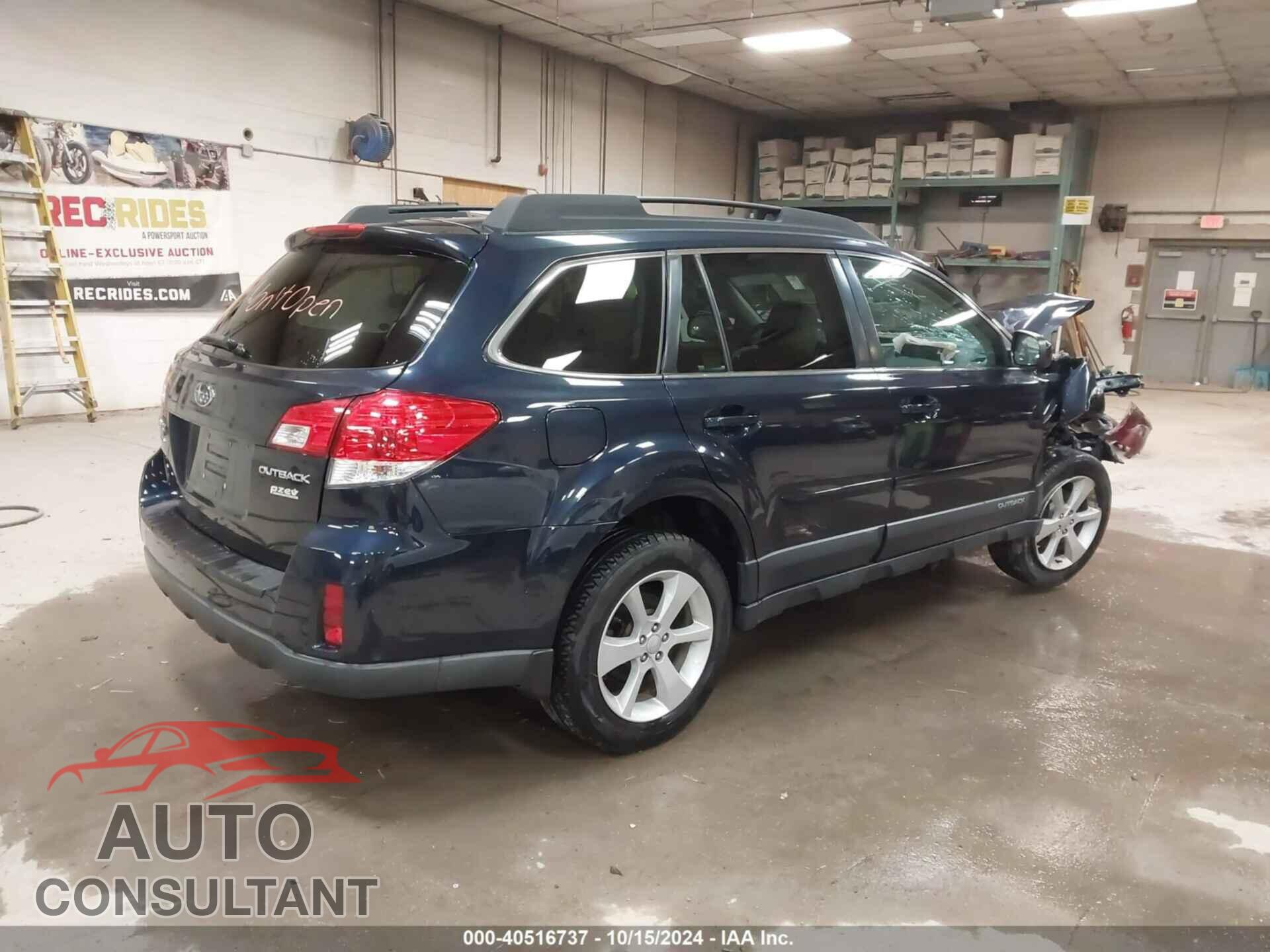 SUBARU OUTBACK 2013 - 4S4BRBGC3D3203054
