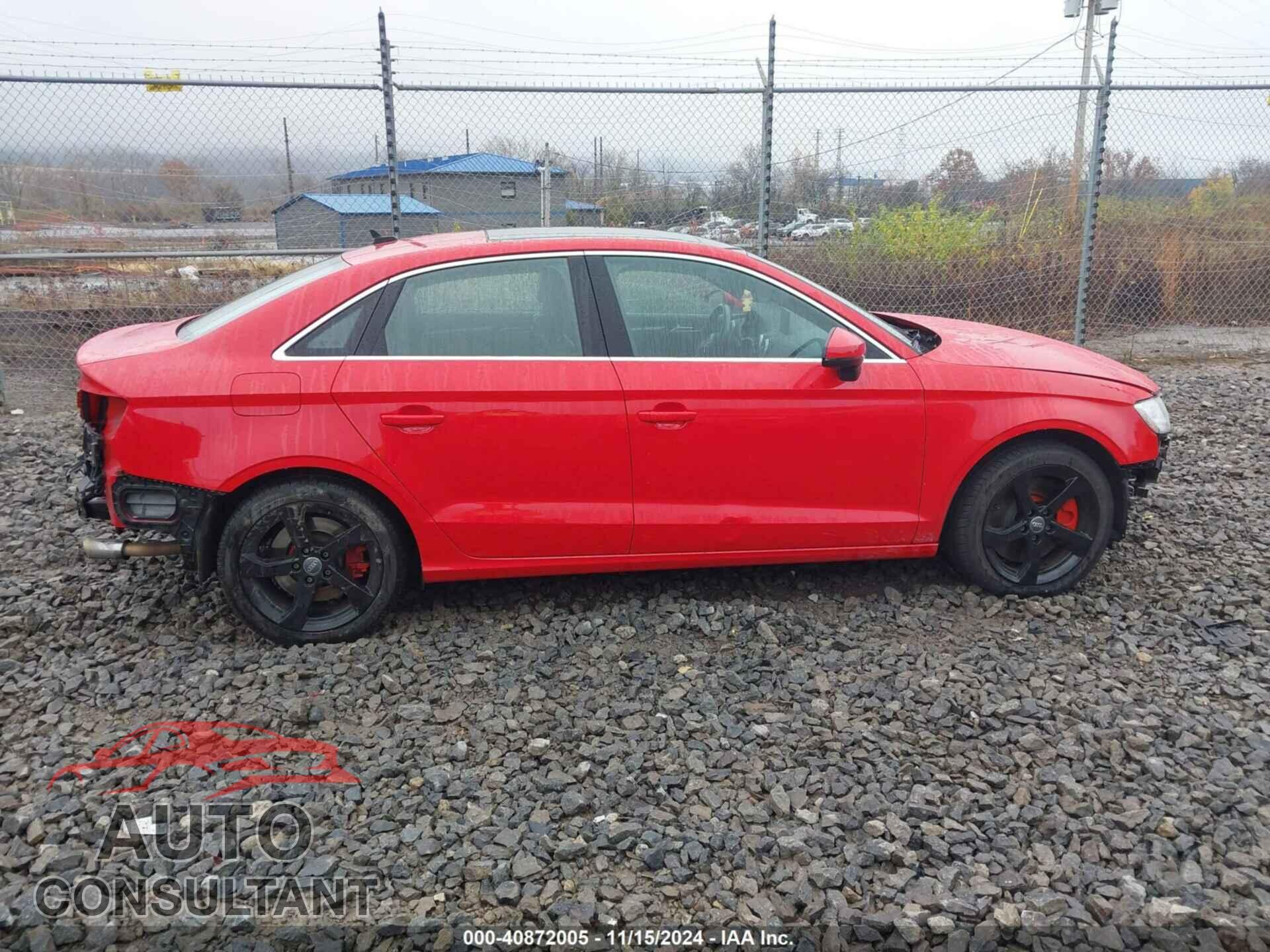 AUDI A3 2019 - WAUBEGFF4KA122305