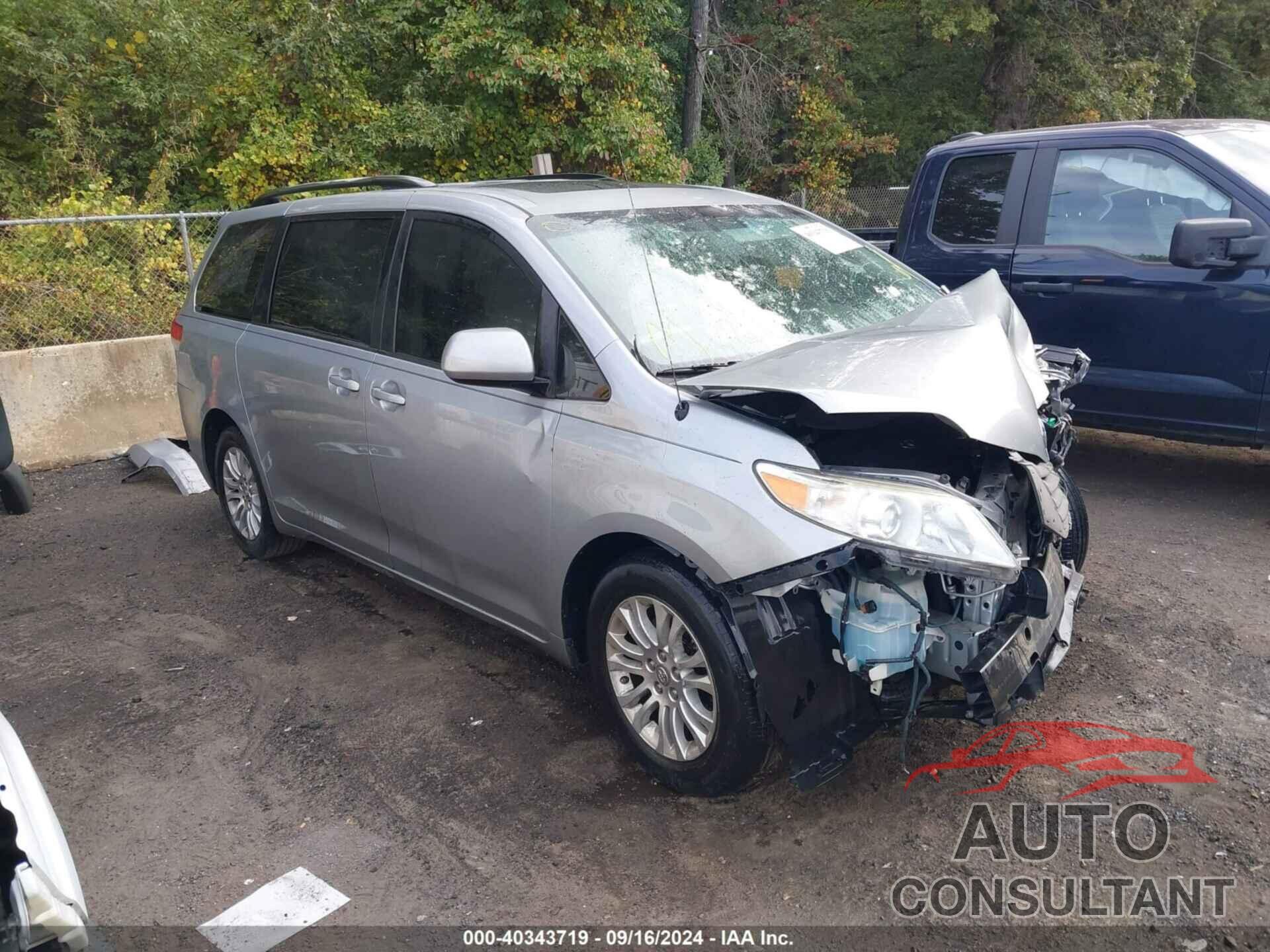 TOYOTA SIENNA 2011 - 5TDYK3DC8BS141305