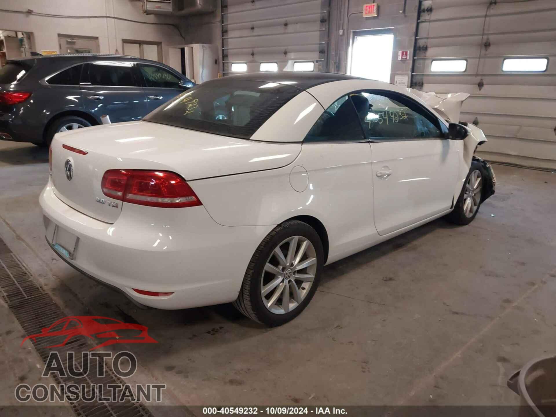VOLKSWAGEN EOS 2013 - WVWBW8AH2DV009205