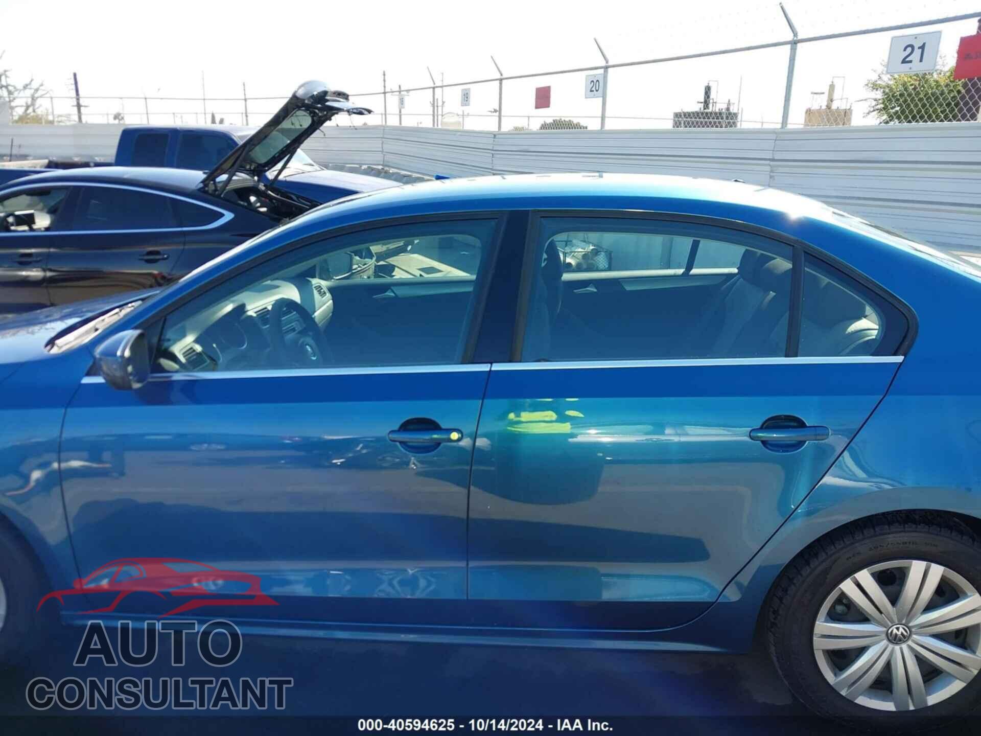 VOLKSWAGEN JETTA 2017 - 3VW2B7AJ7HM386893